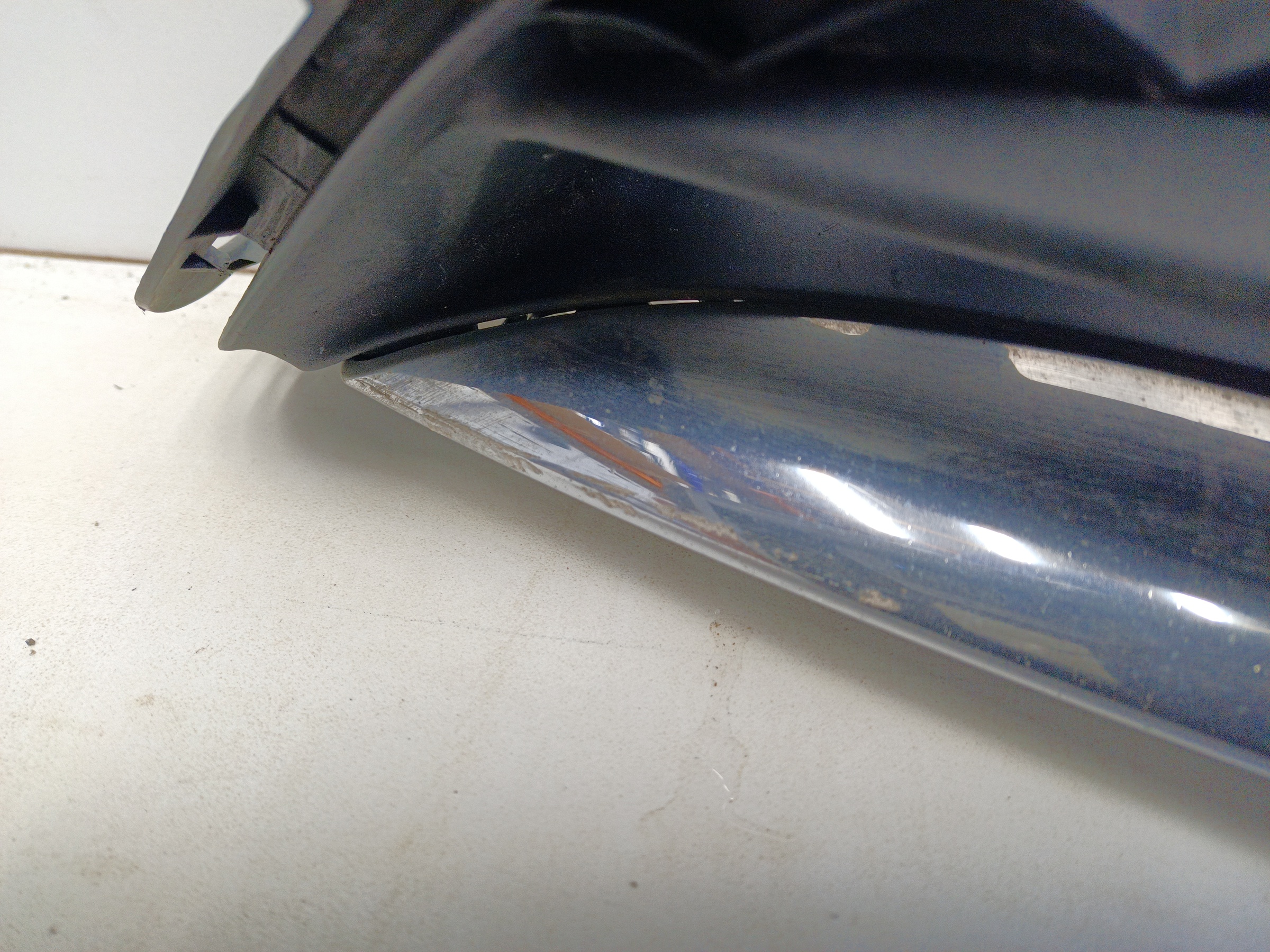 Решетка переднего бампера центральная Mercedes Benz E-klasse W213 AMG