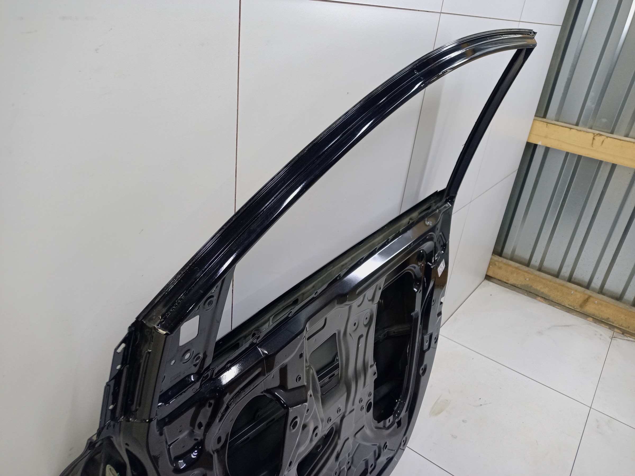 Дверь передняя правая Geely Coolray