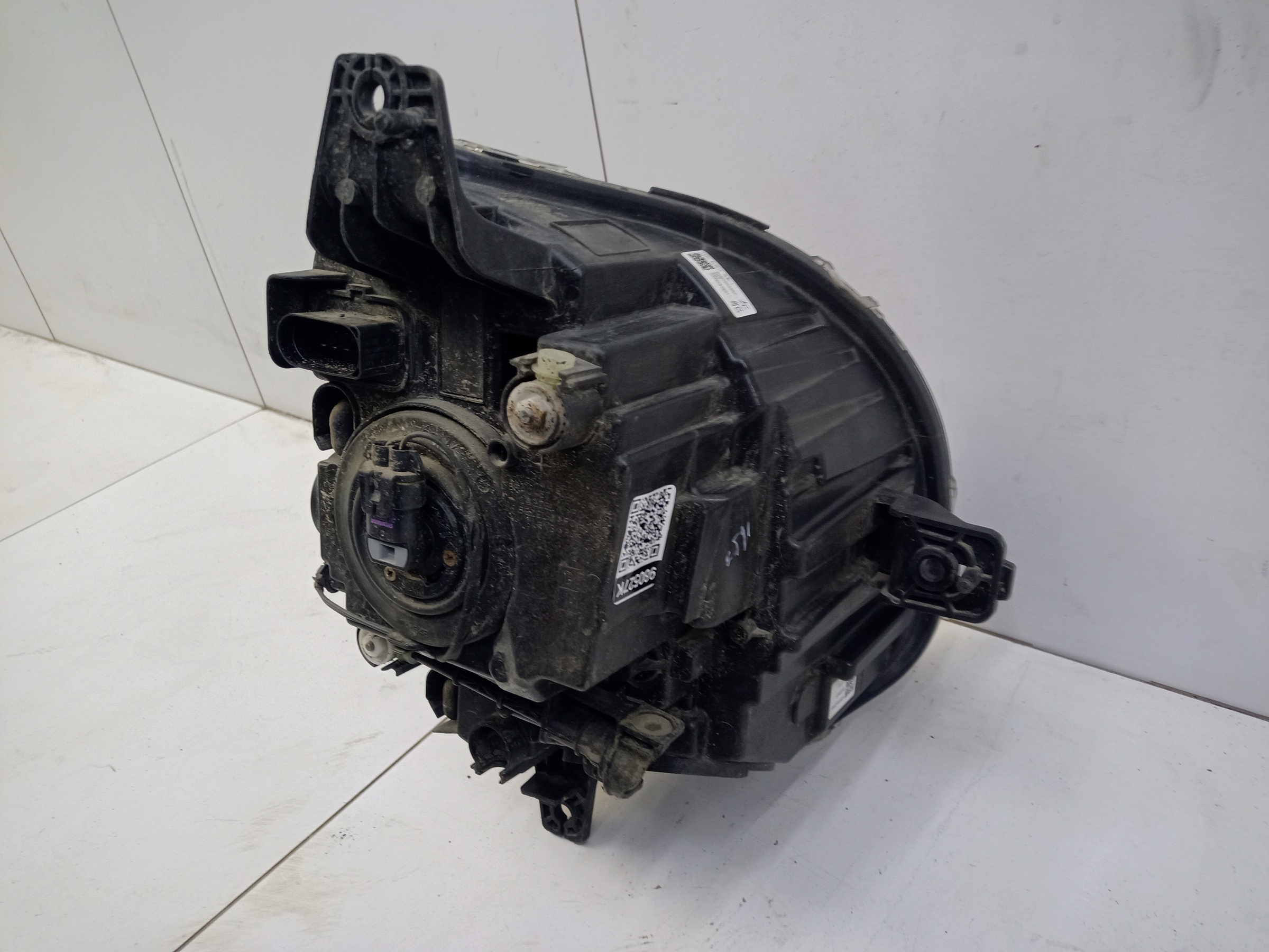 Фара передняя левая Omoda C5 галоген