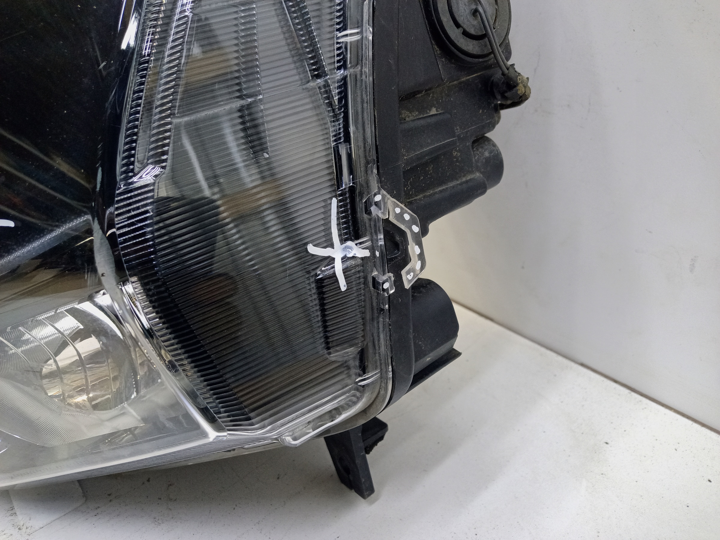 Фара передняя левая Omoda C5 галоген