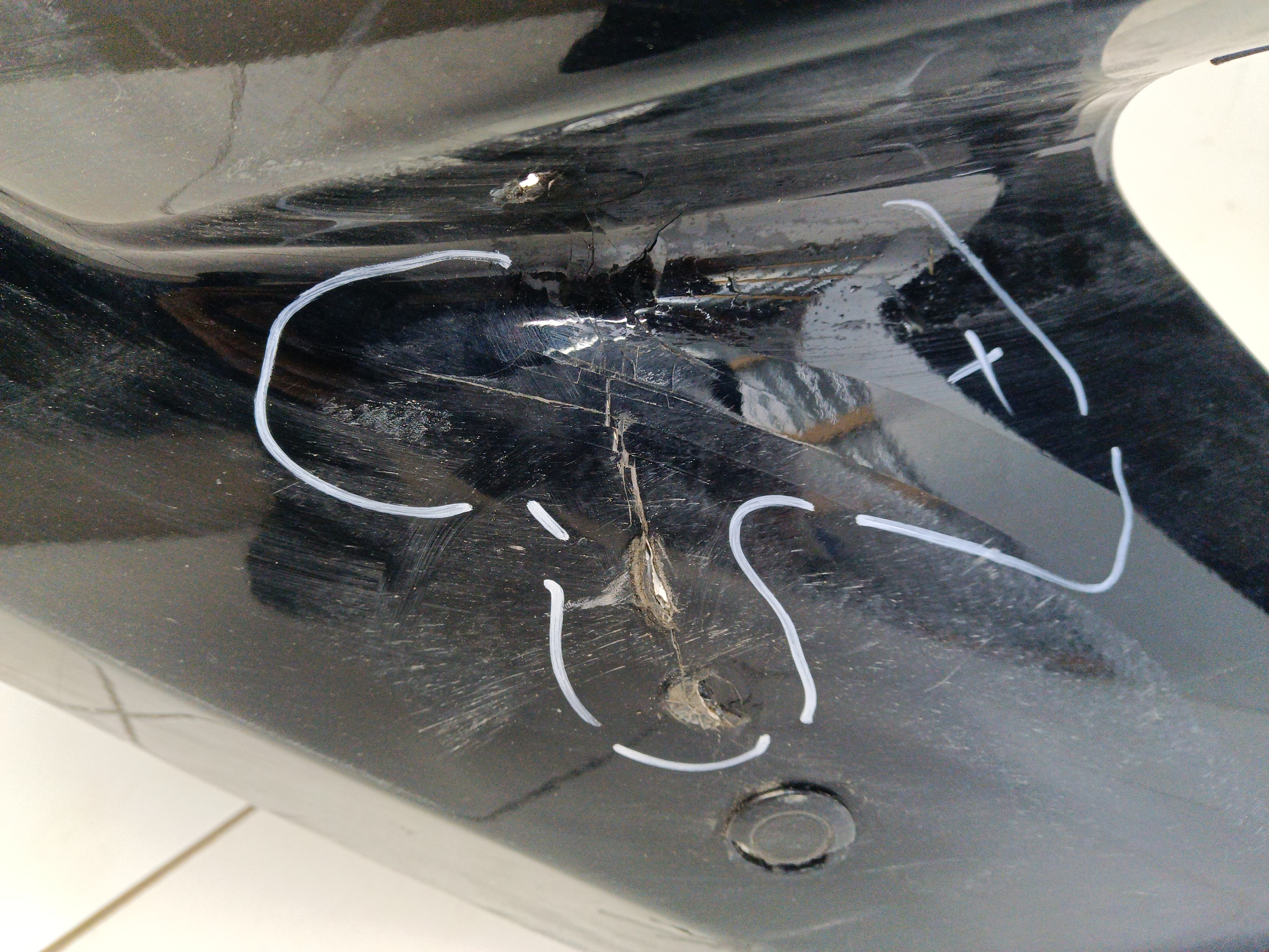 Бампер передний Toyota RAV4 CA40 Restail