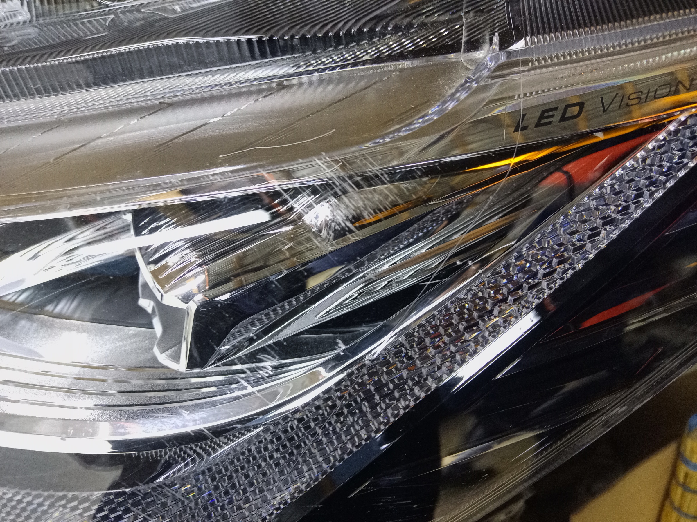 Фара передняя левая Haval Jolion LED