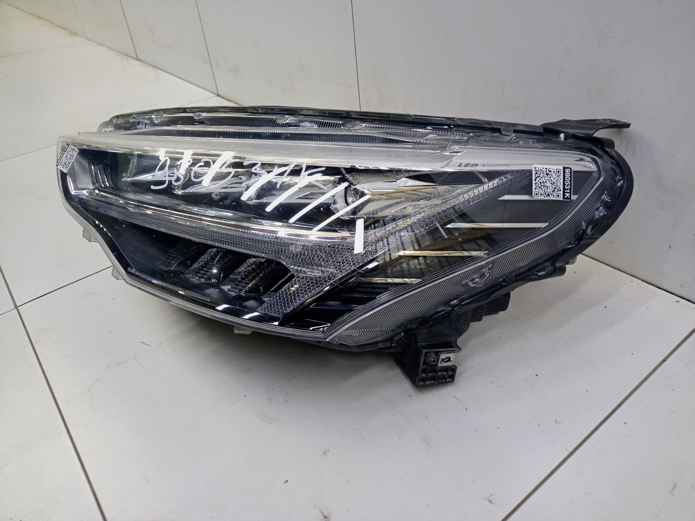 Фара передняя левая Haval Jolion LED