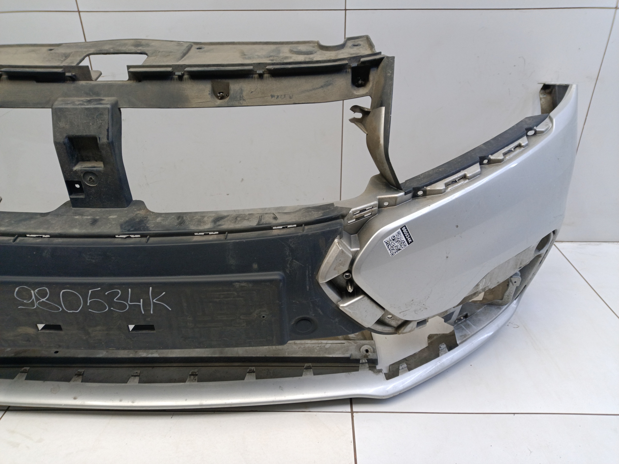 Бампер передний Lada Largus 1 Restail