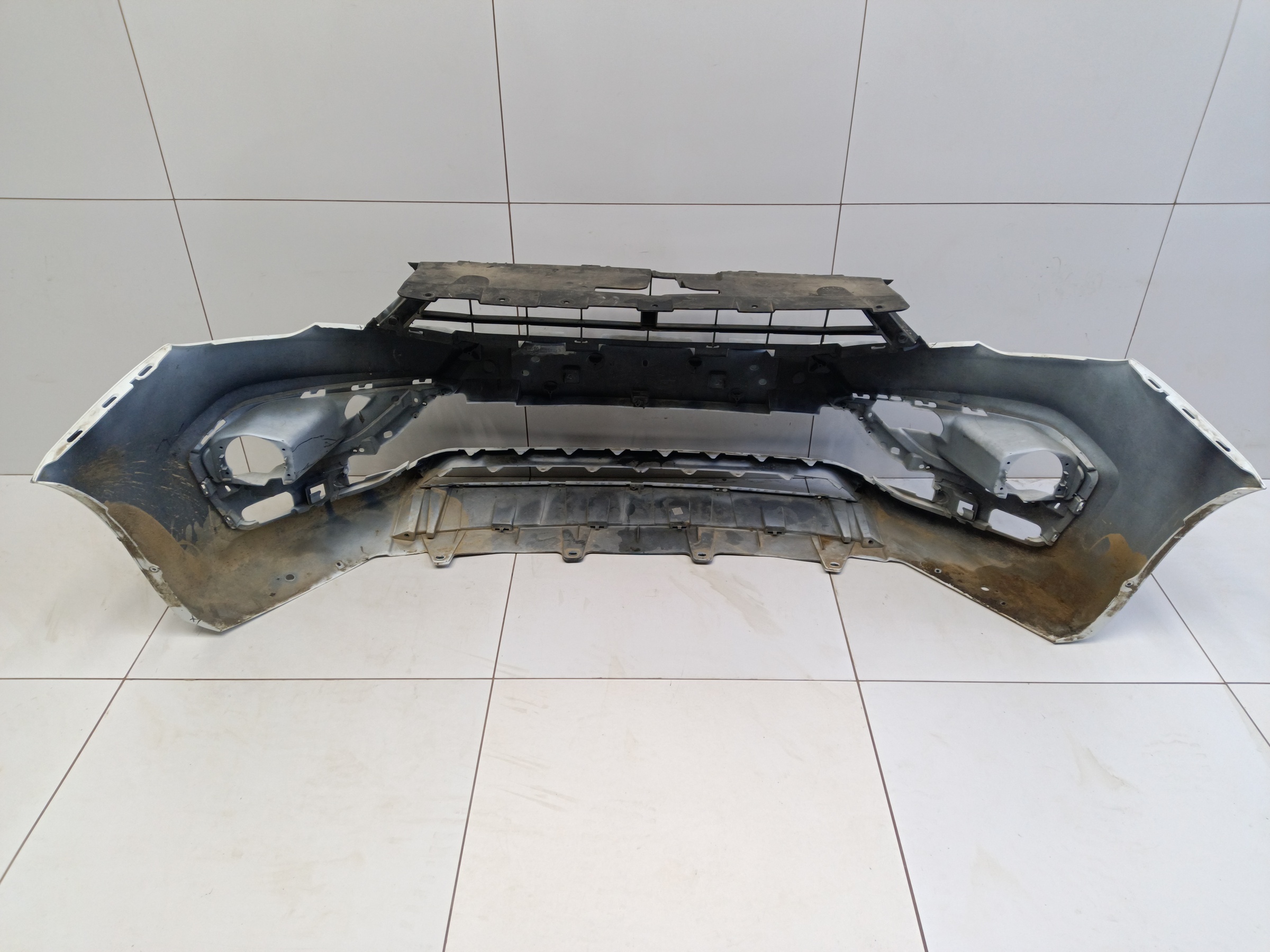 Бампер передний Lada Vesta 1 Restail