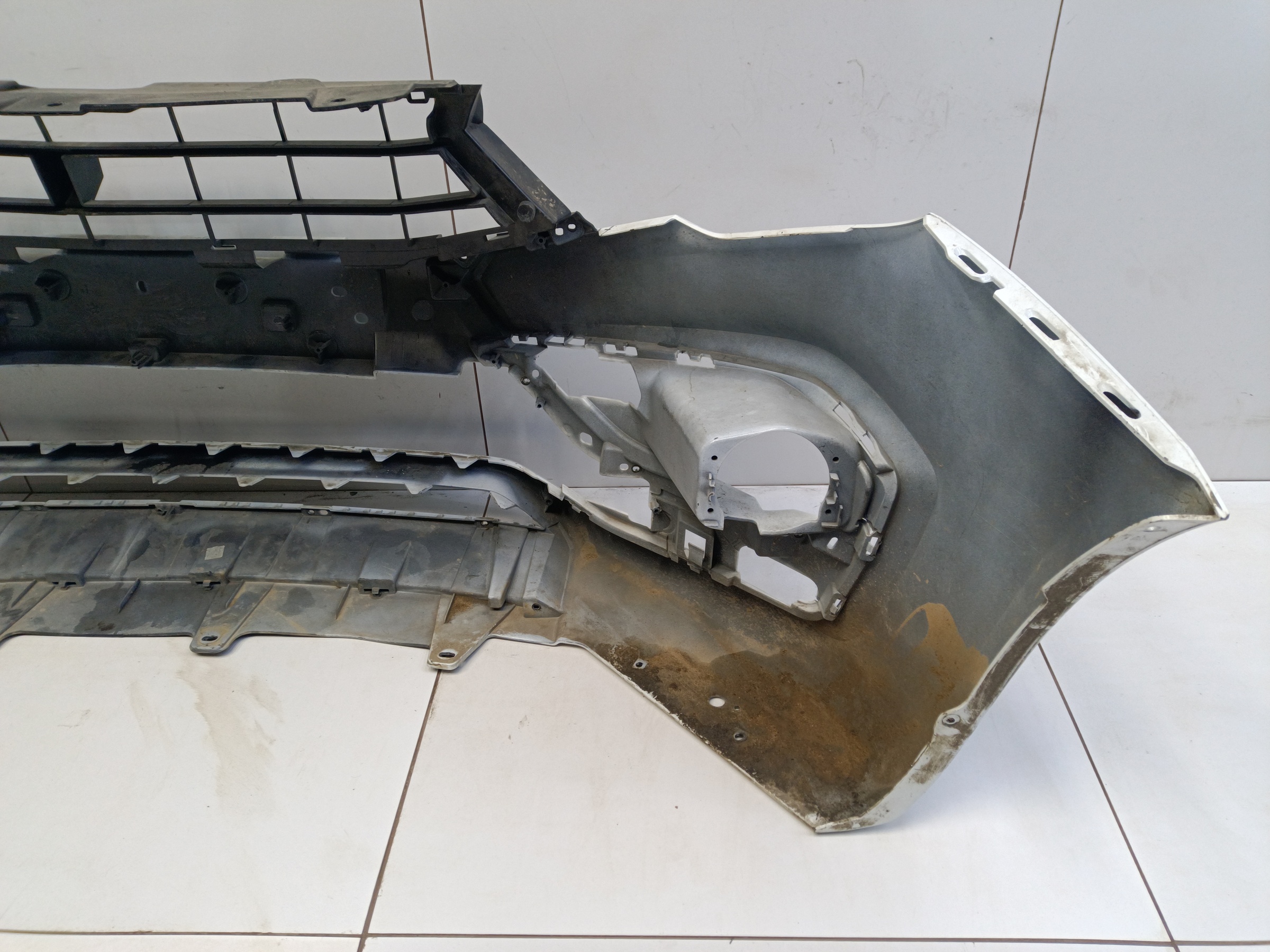 Бампер передний Lada Vesta 1 Restail