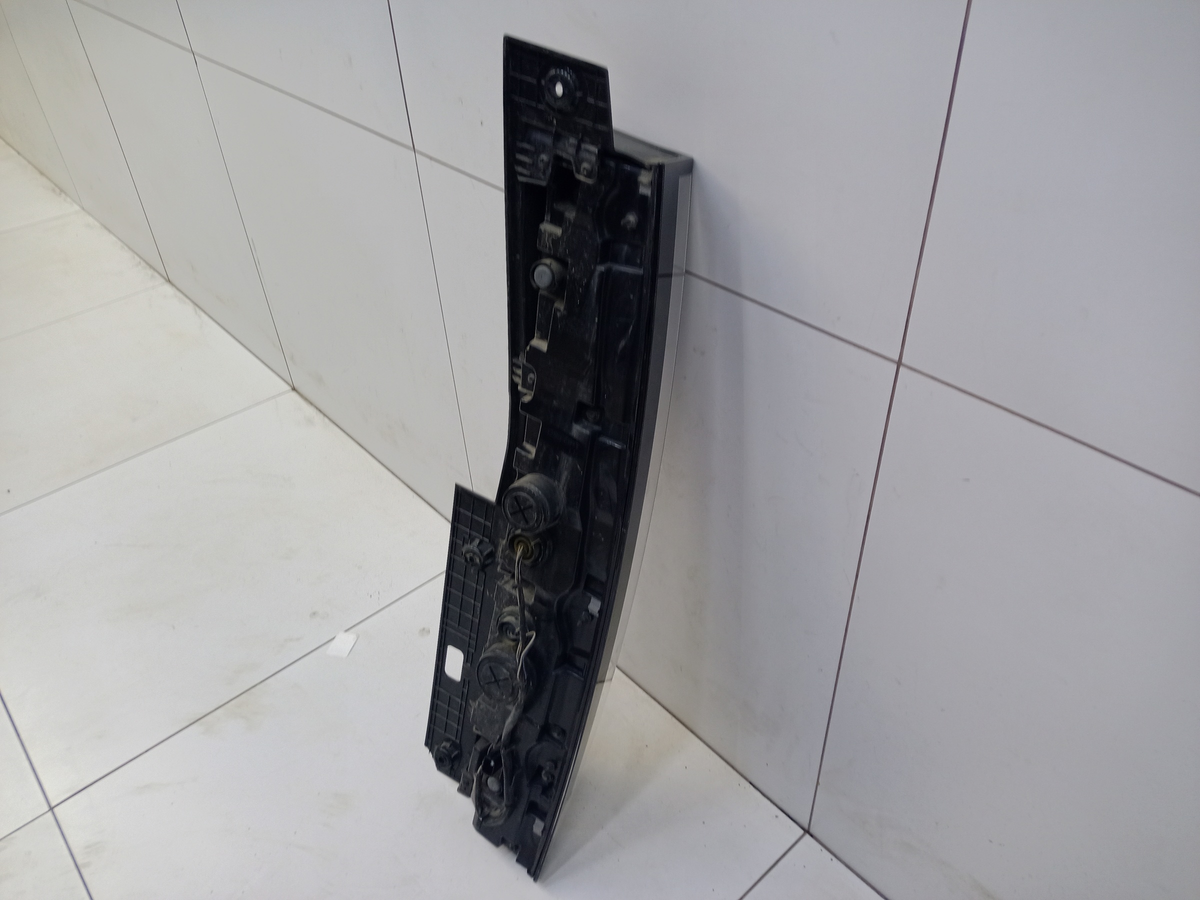 Фонарь задний левый Hyundai Staria LED