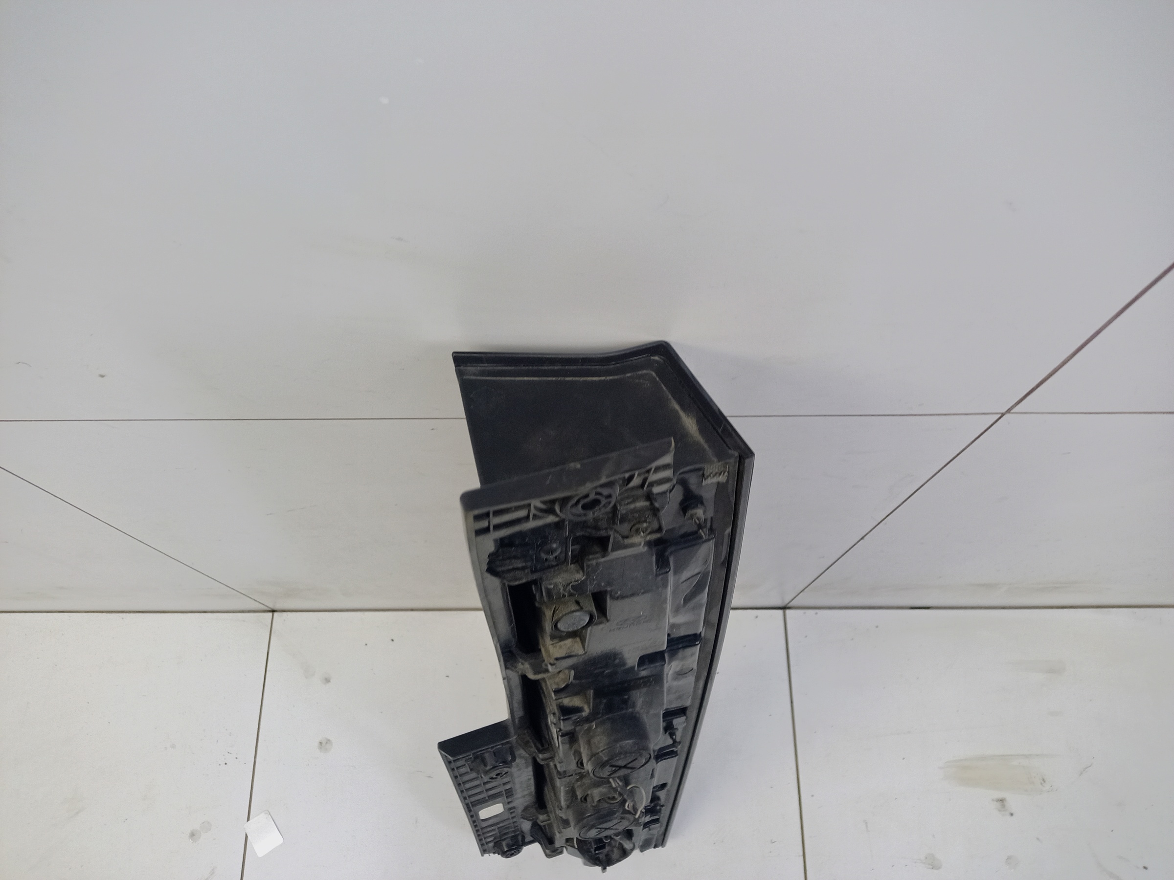 Фонарь задний левый Hyundai Staria LED