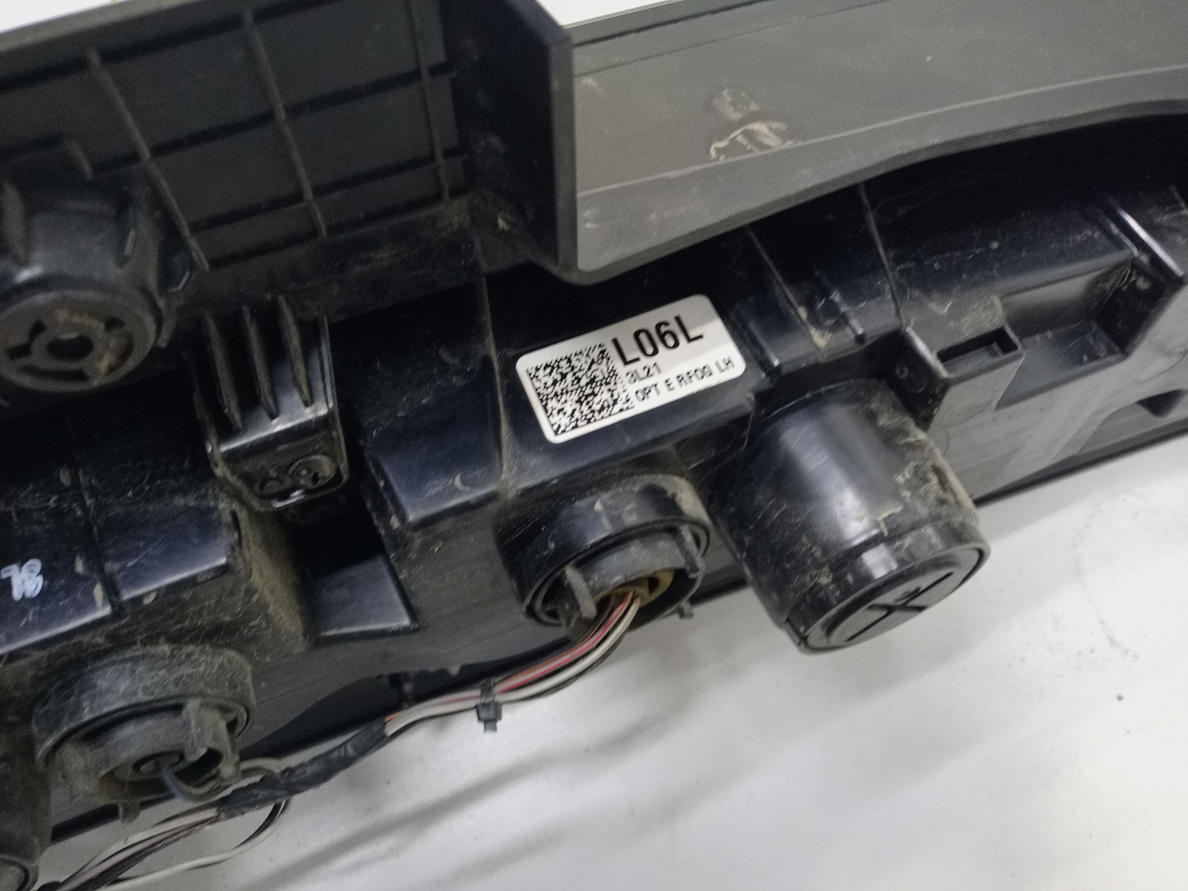 Фонарь задний левый Hyundai Staria LED