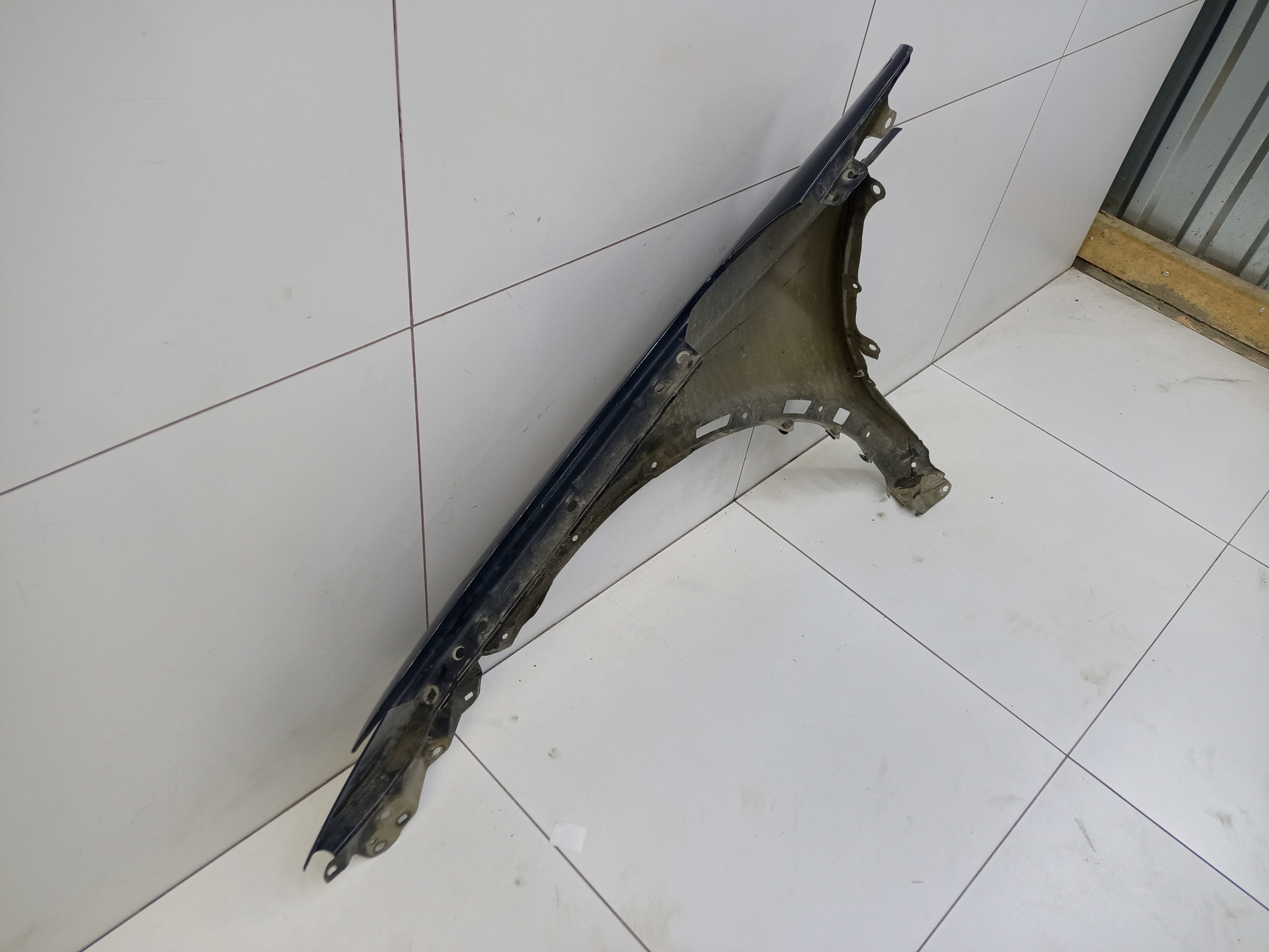 Крыло переднее правое Toyota RAV4 CA40