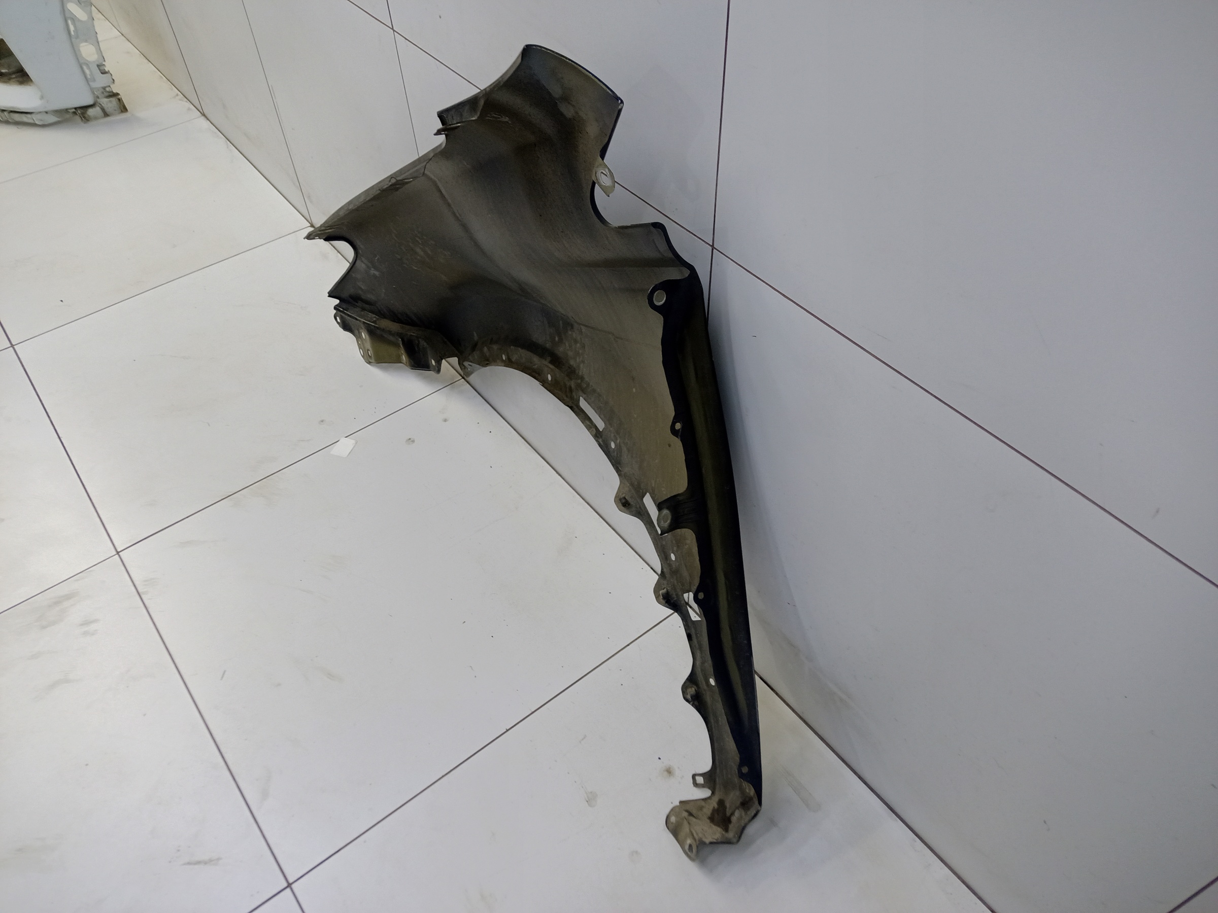 Крыло переднее правое Toyota RAV4 CA40