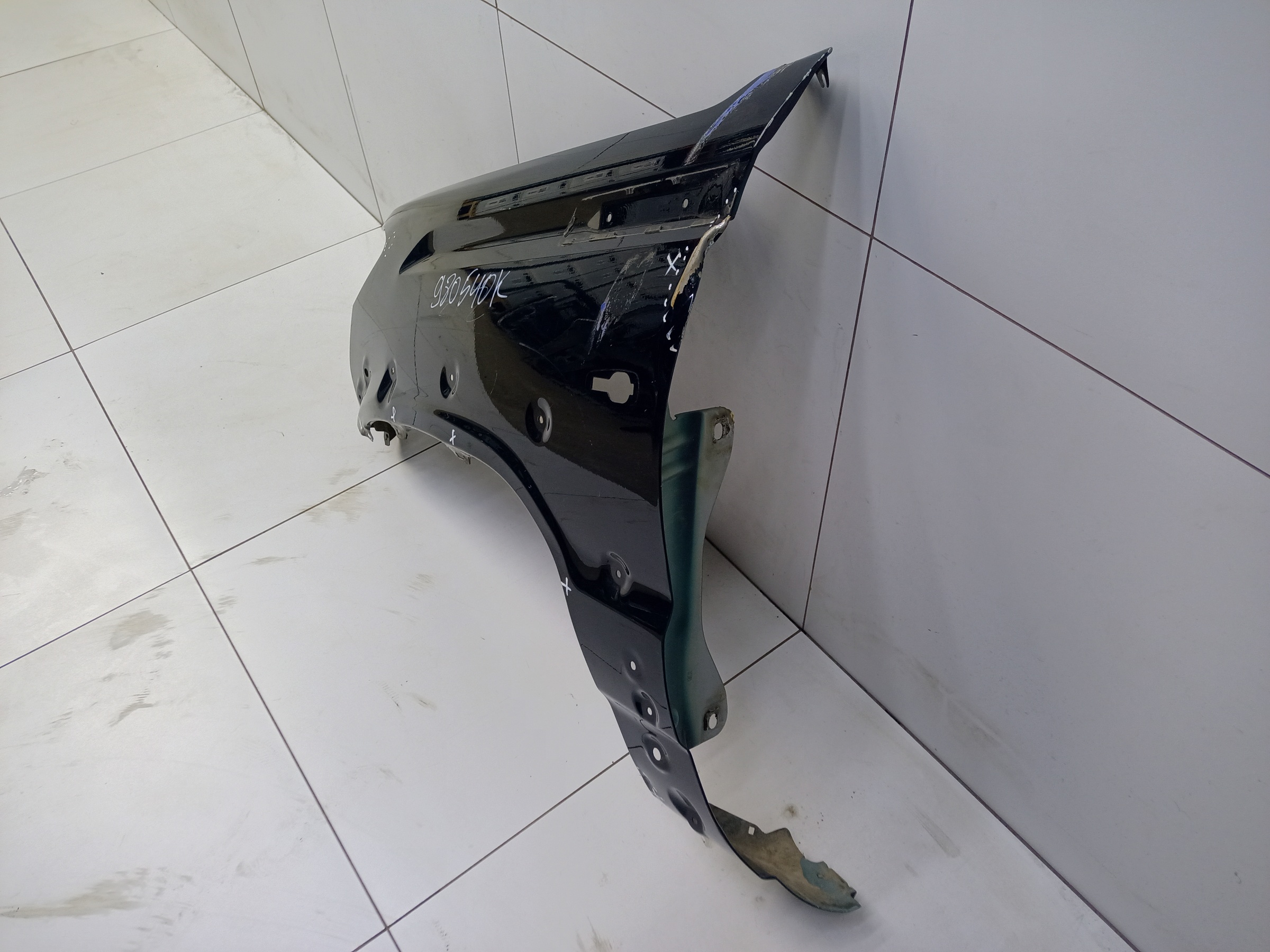 Крыло переднее левое Lada Niva Travel