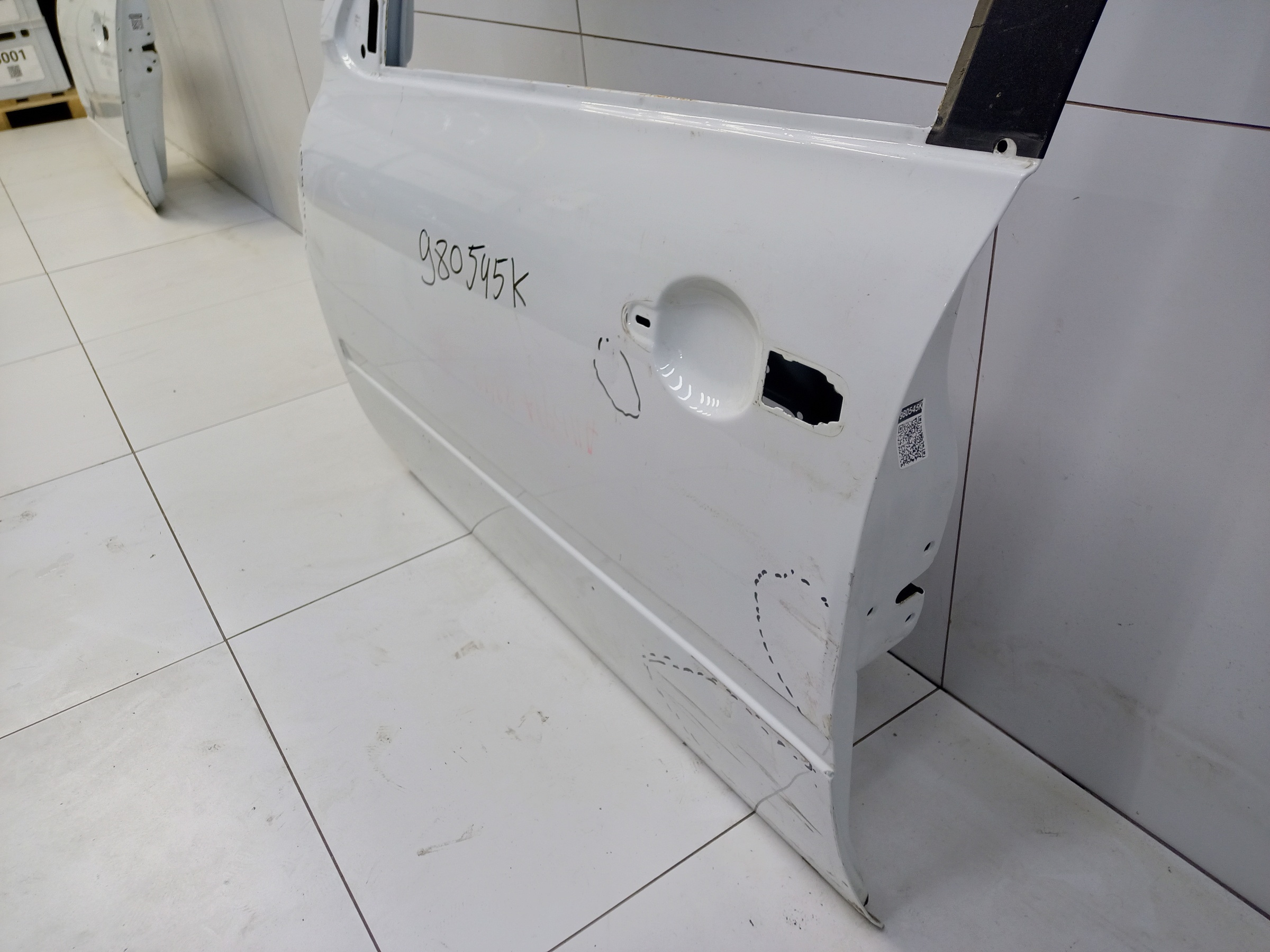 Дверь передняя левая Lada Granta 1