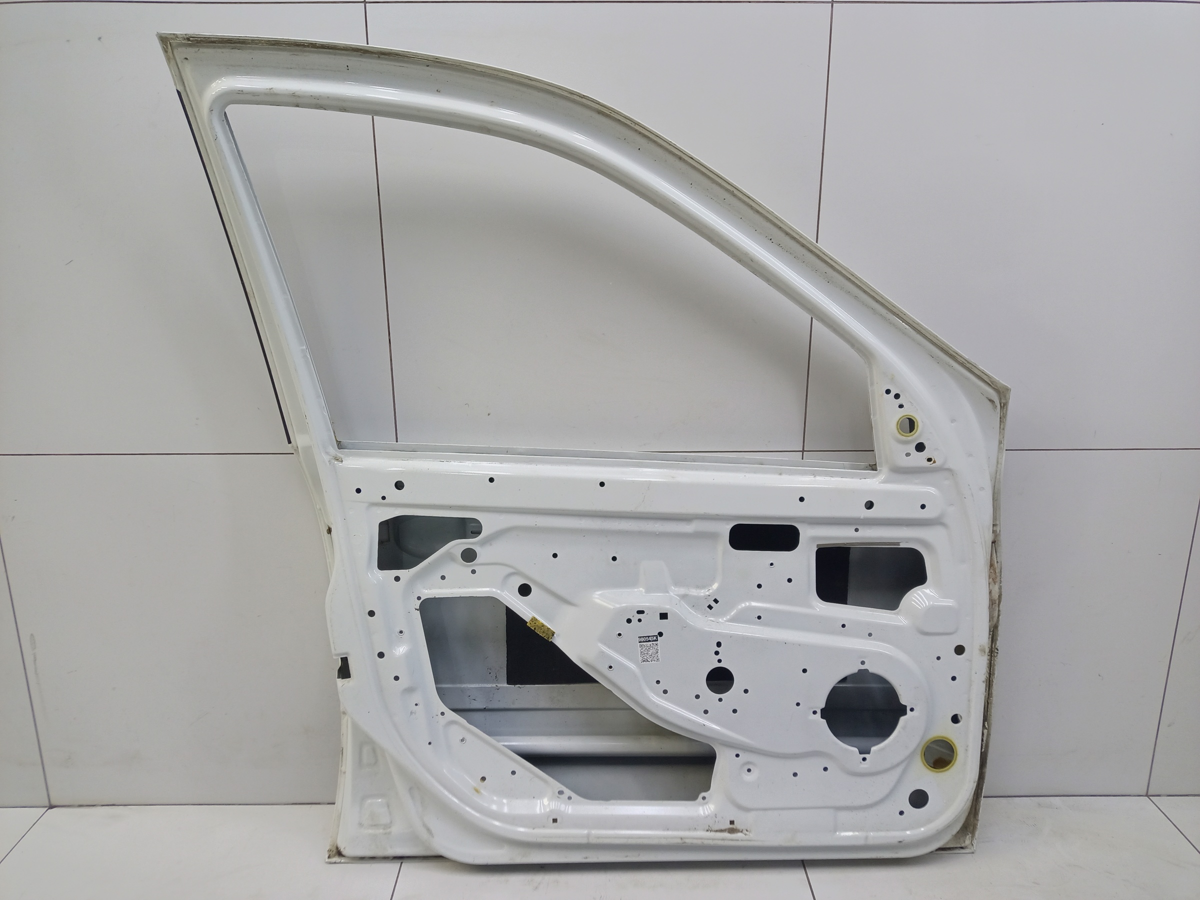 Дверь передняя левая Lada Granta 1
