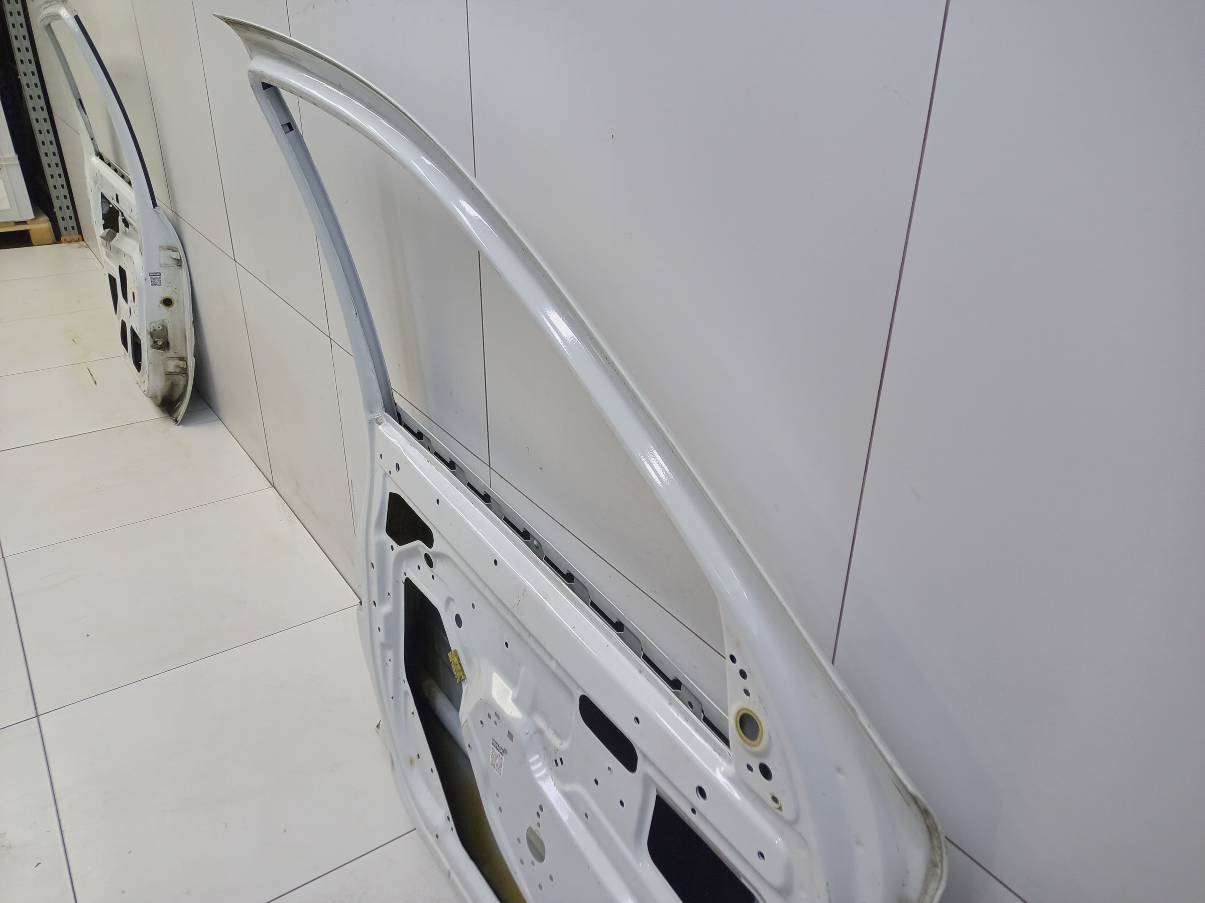 Дверь передняя левая Lada Granta 1