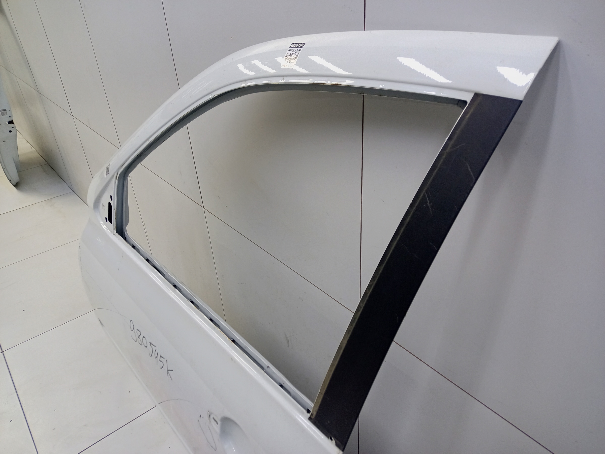 Дверь передняя левая Lada Granta 1