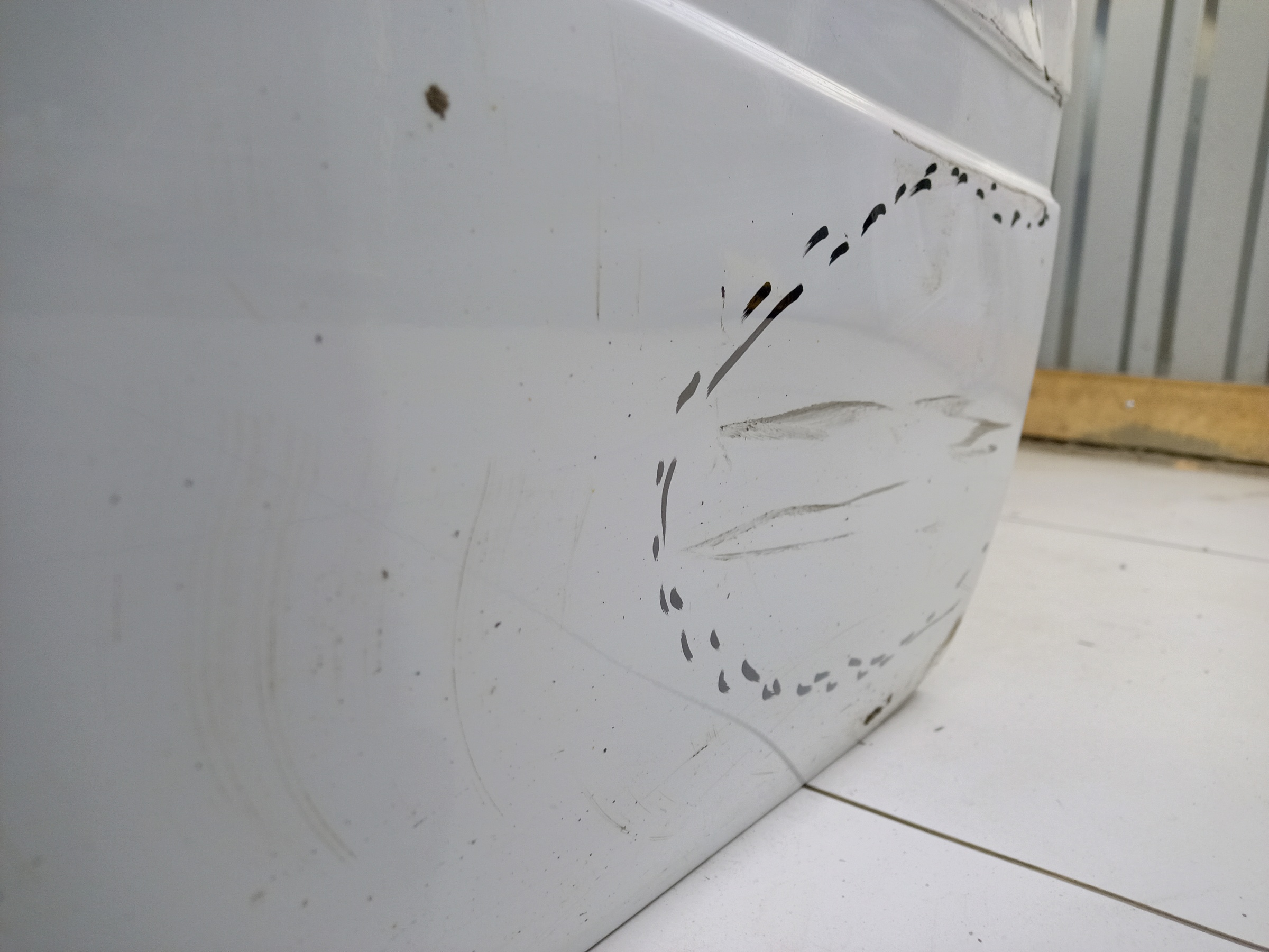 Дверь передняя левая Lada Granta 1