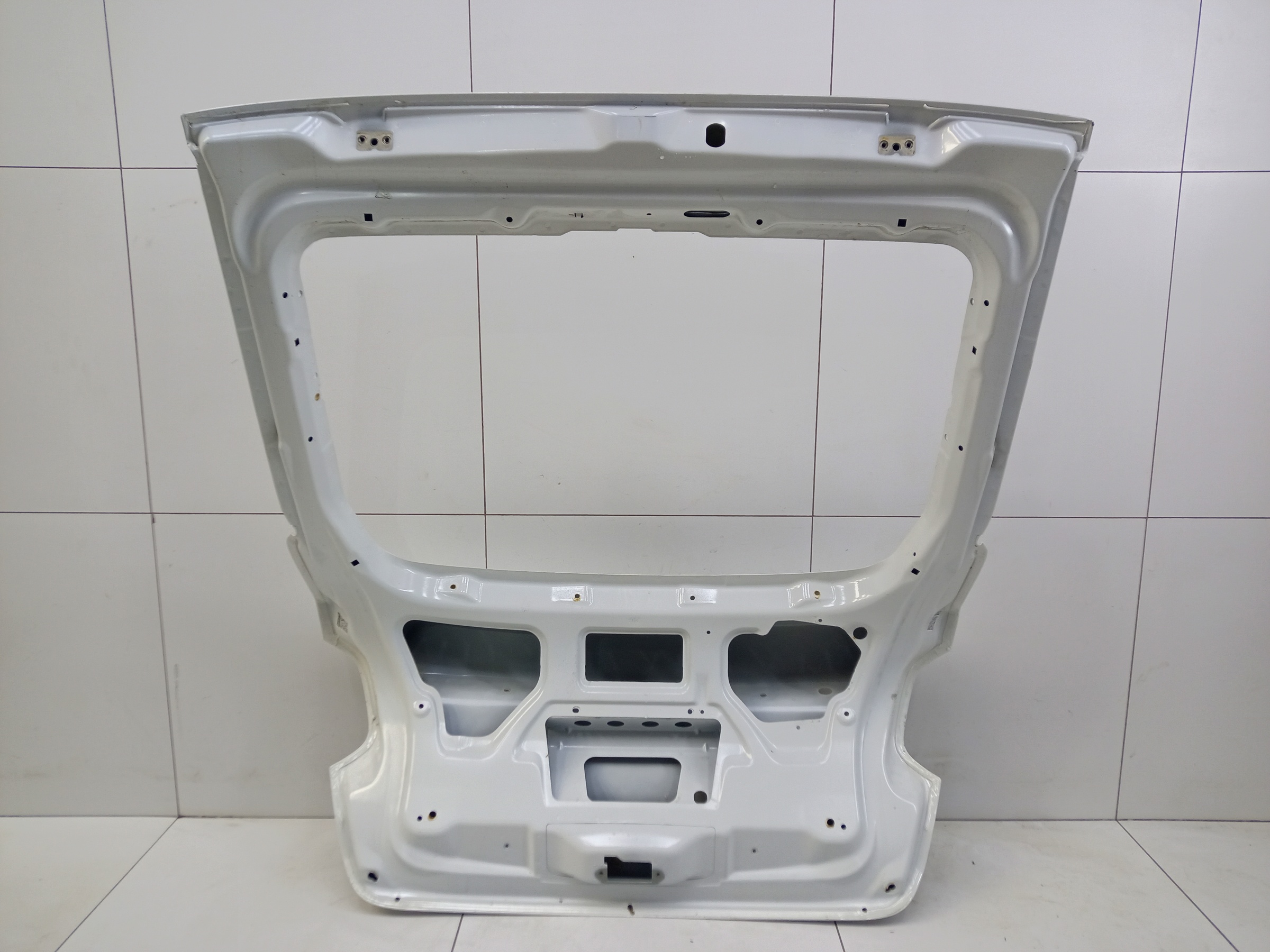 Крышка багажника Lada Granta Liftback