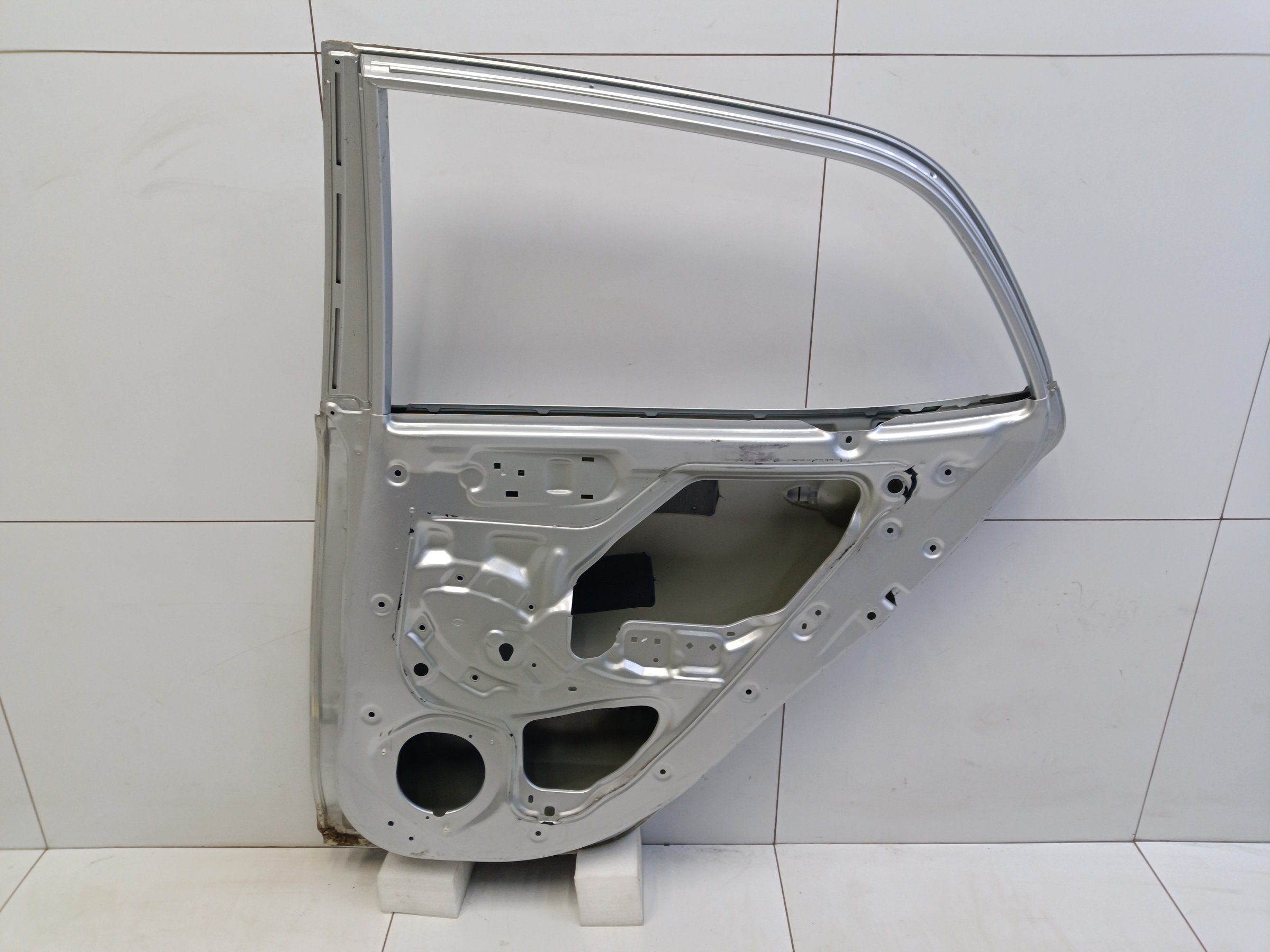 Дверь задняя правая Kia Picanto 3