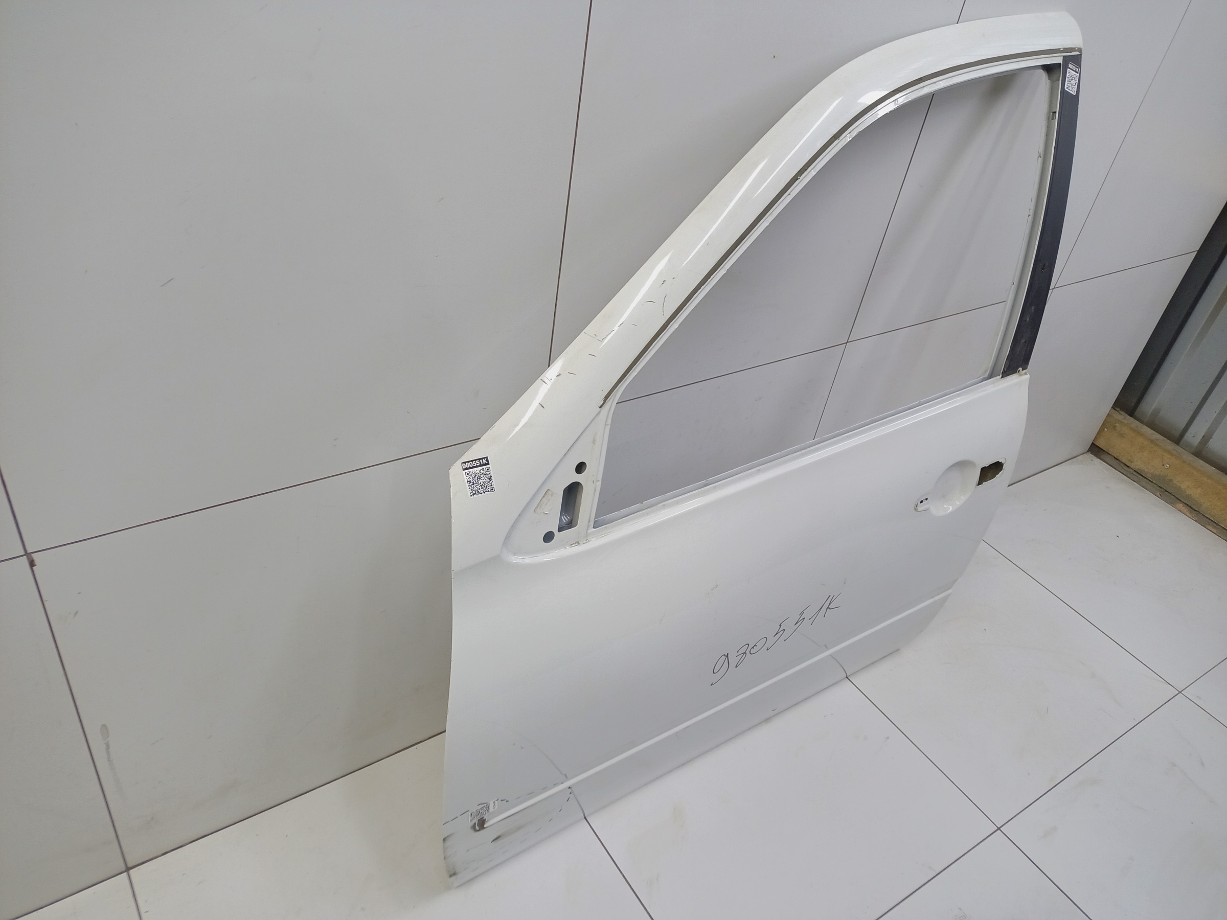 Дверь передняя левая Lada Granta 1