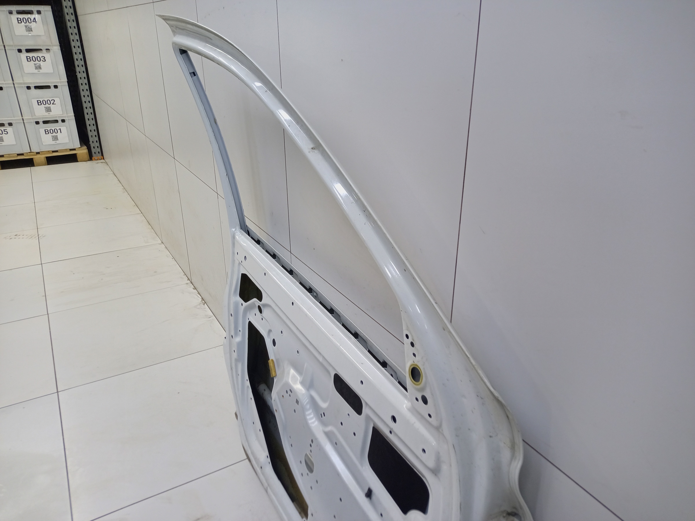 Дверь передняя левая Lada Granta 1