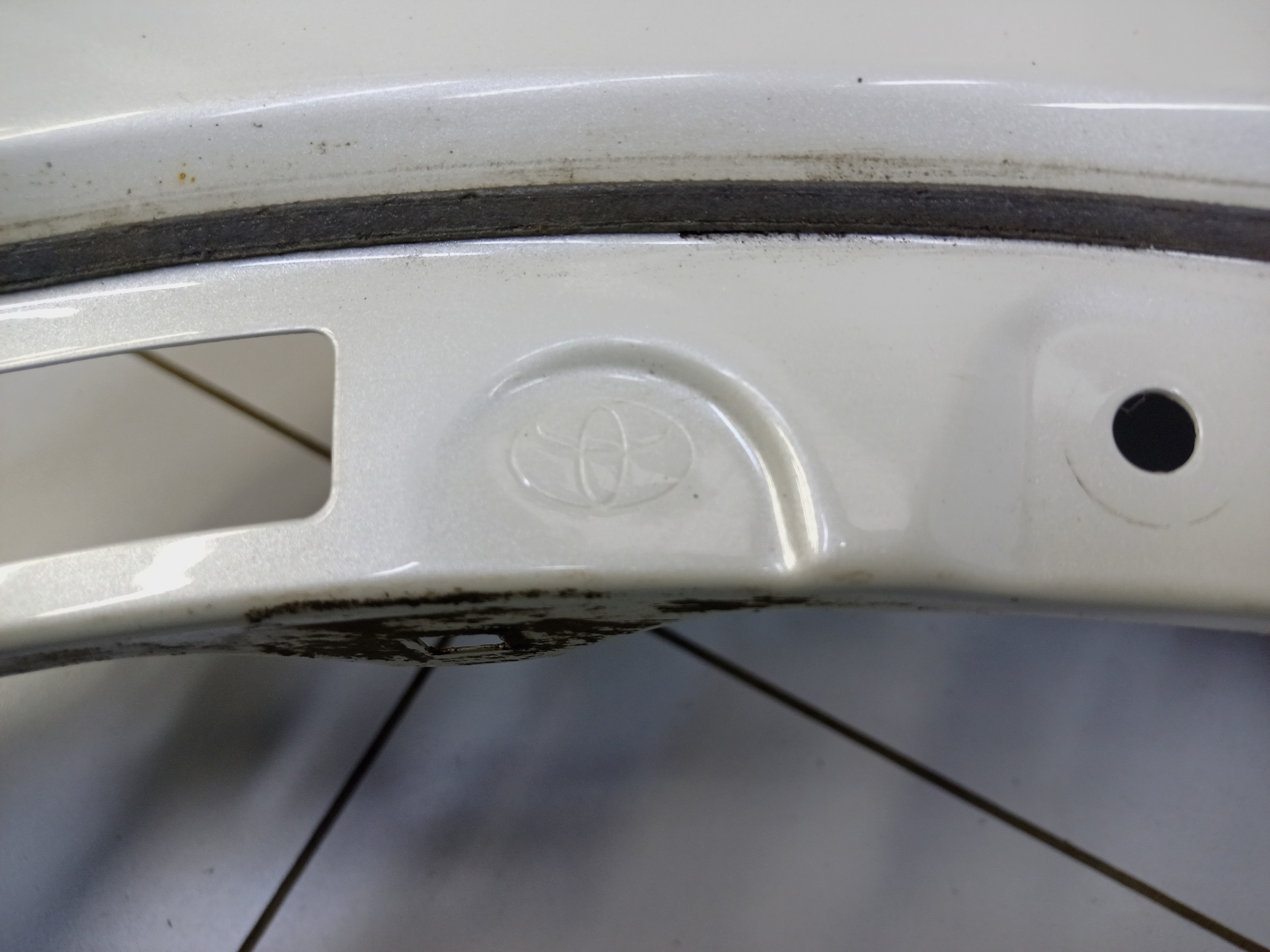 Крыло переднее правое Toyota RAV4 CA40