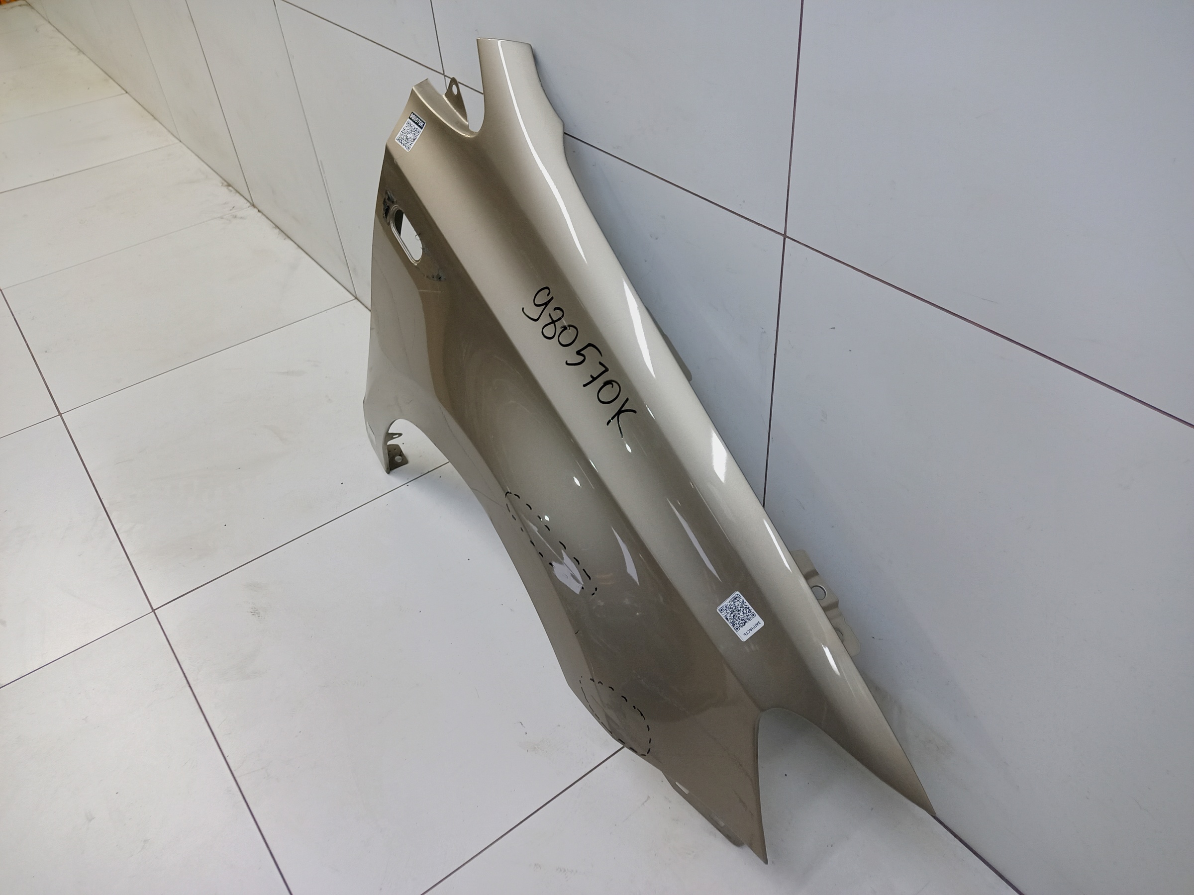 Крыло переднее правое Volkswagen Polo 5 Sedan