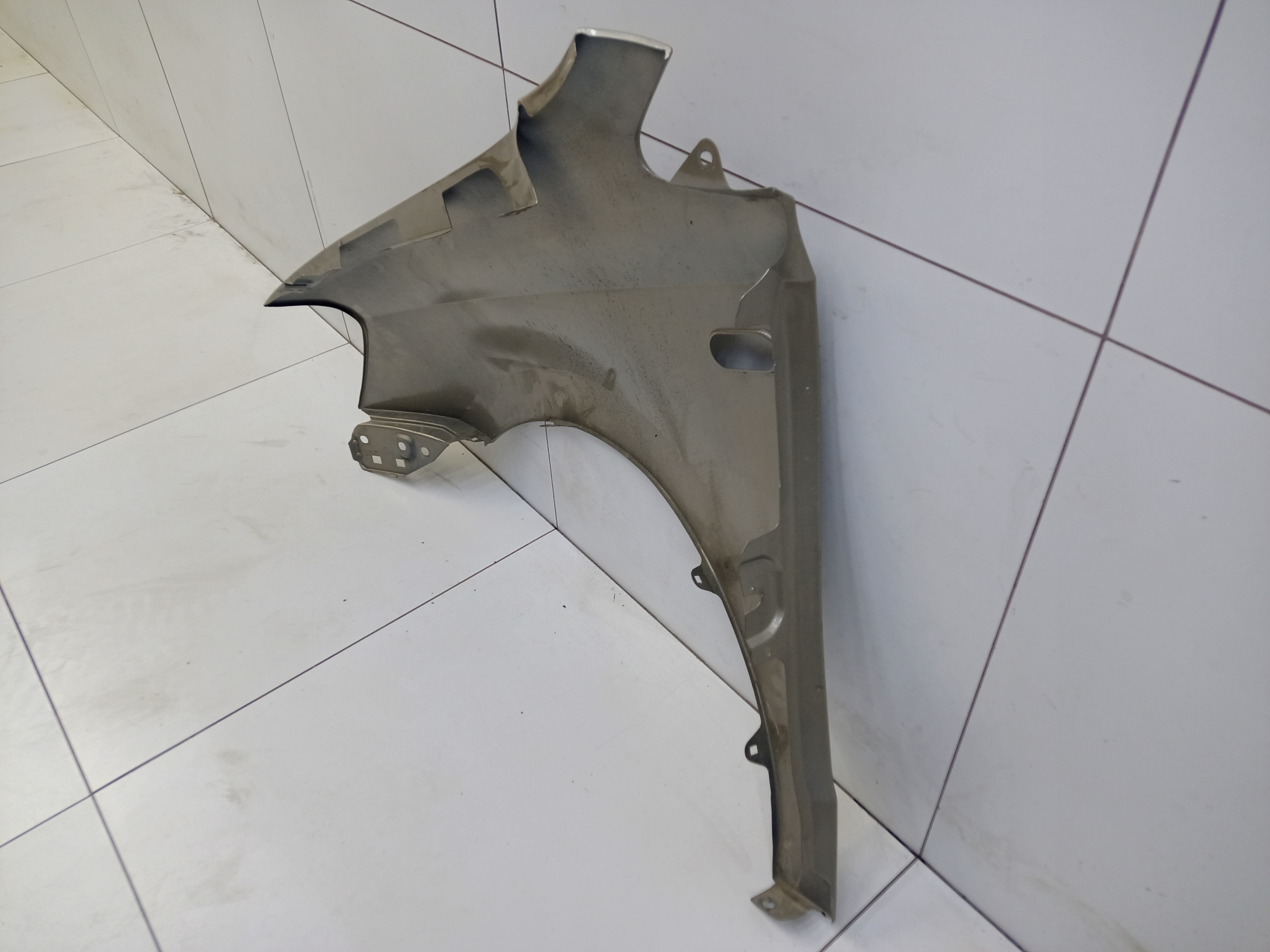 Крыло переднее правое Volkswagen Polo 5 Sedan