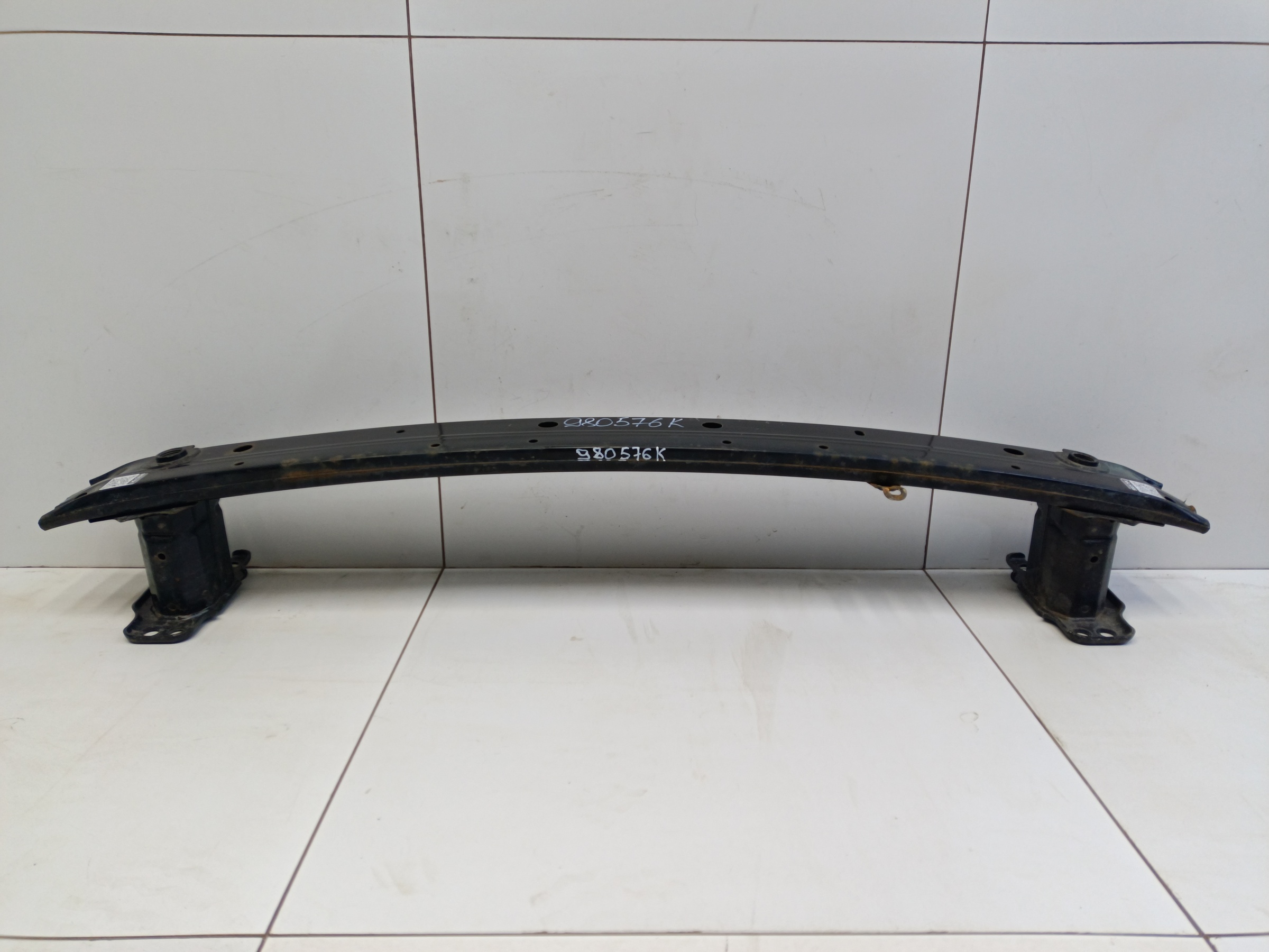 Усилитель переднего бампера Toyota RAV4 CA40