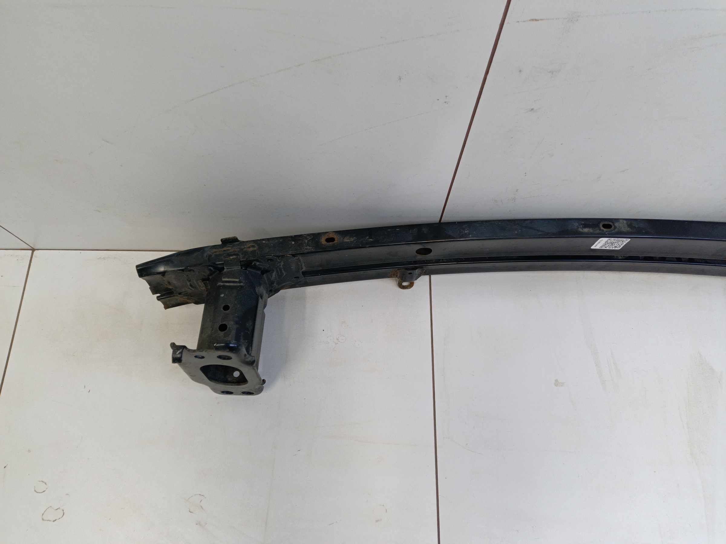 Усилитель переднего бампера Toyota RAV4 CA40