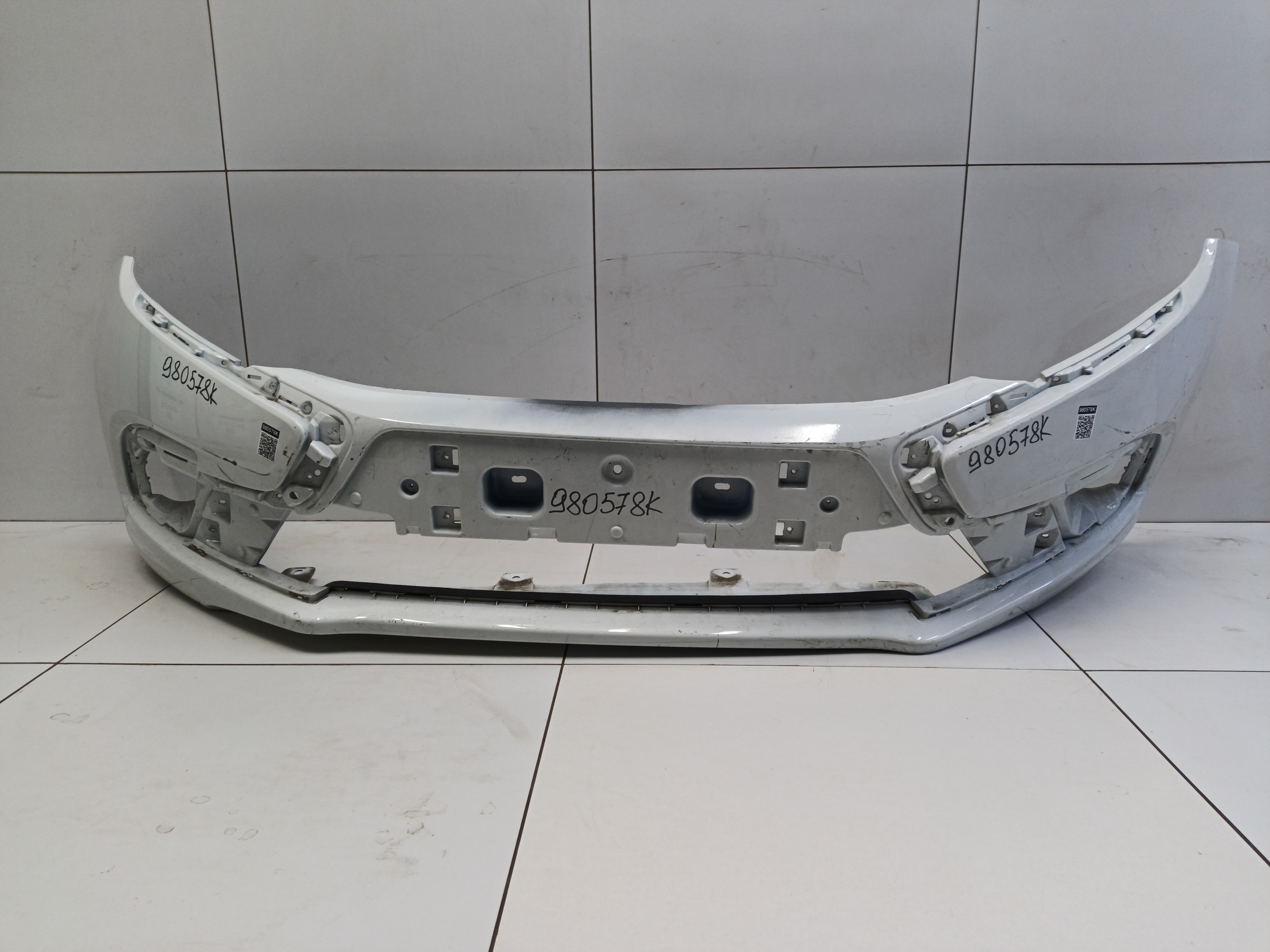 Бампер передний Lada Granta 1 Restail