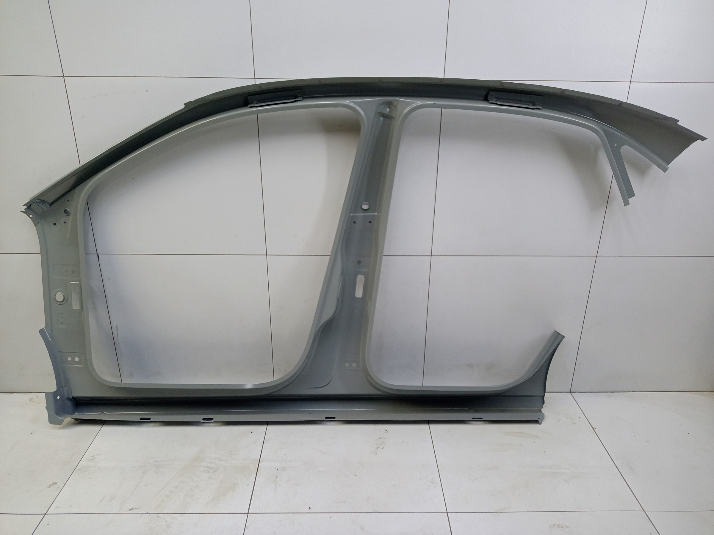 Панель кузова боковая правая Volkswagen Polo 5 Sedan