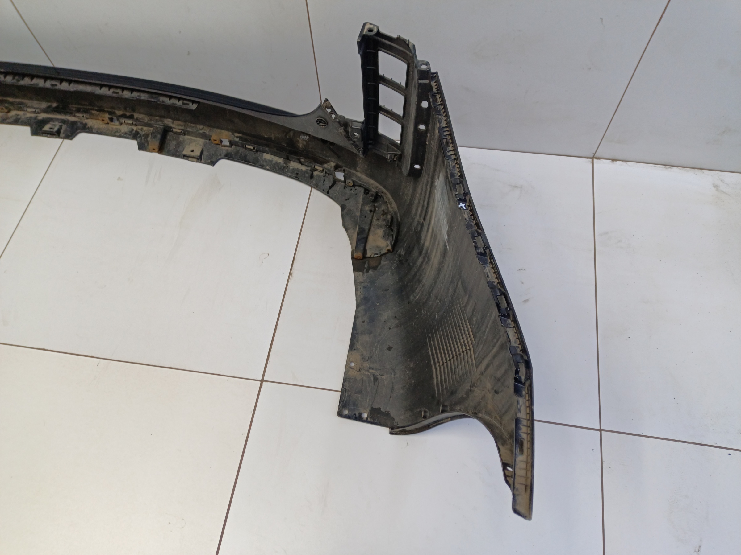 Бампер задний Hyundai Staria