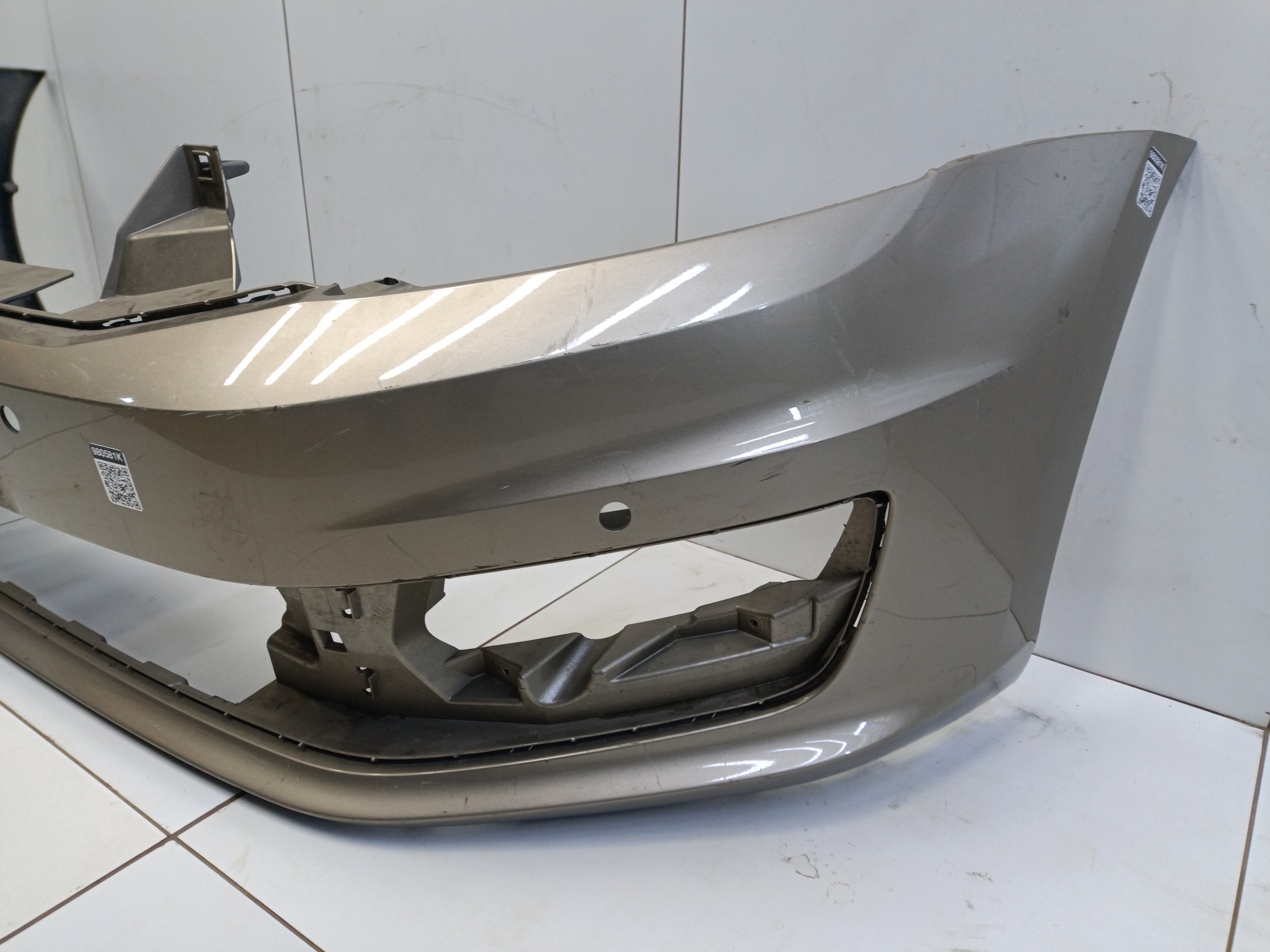 Бампер передний Volkswagen Polo 5 Sedan Restail