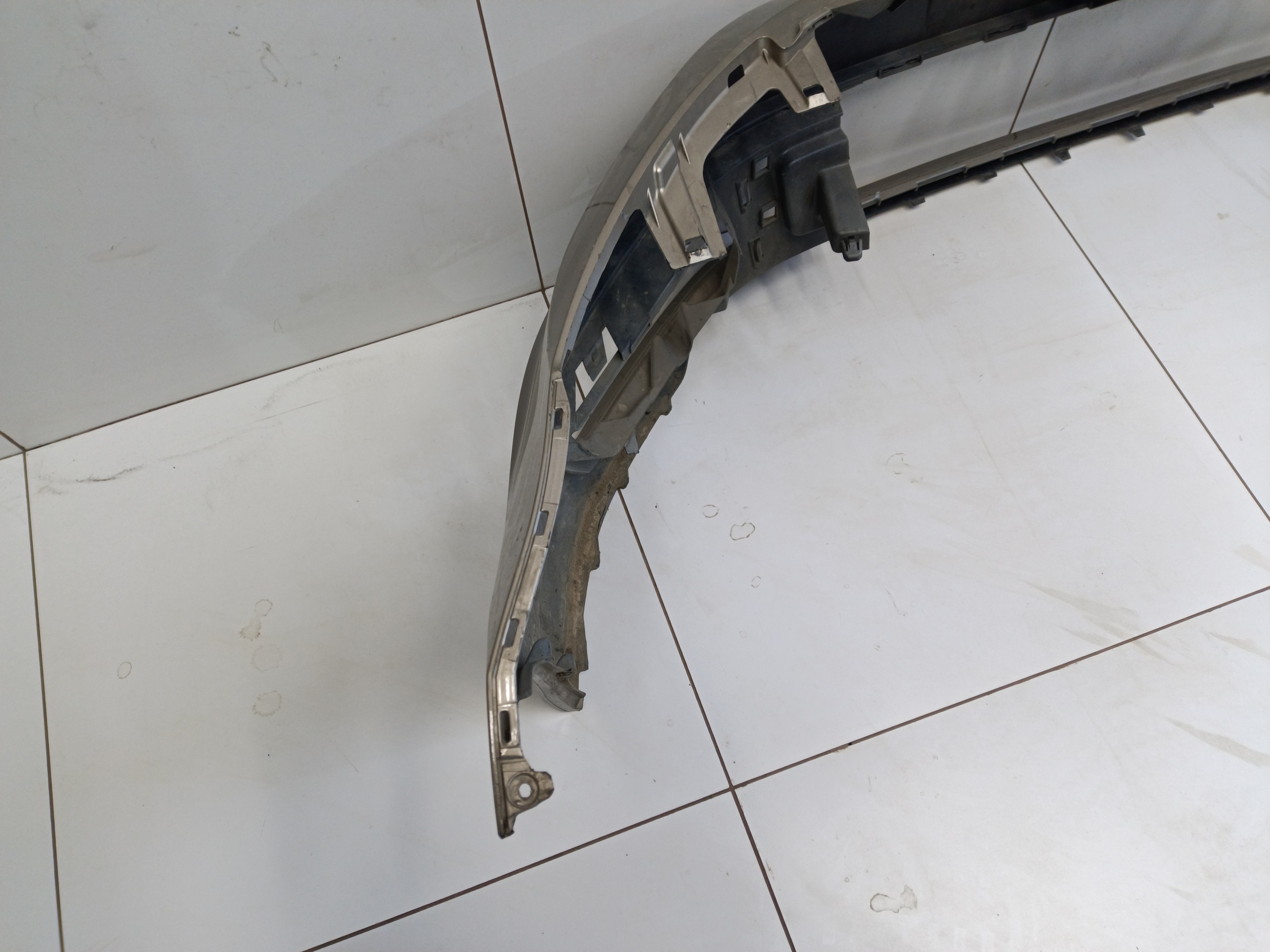 Бампер передний Volkswagen Polo 5 Sedan Restail