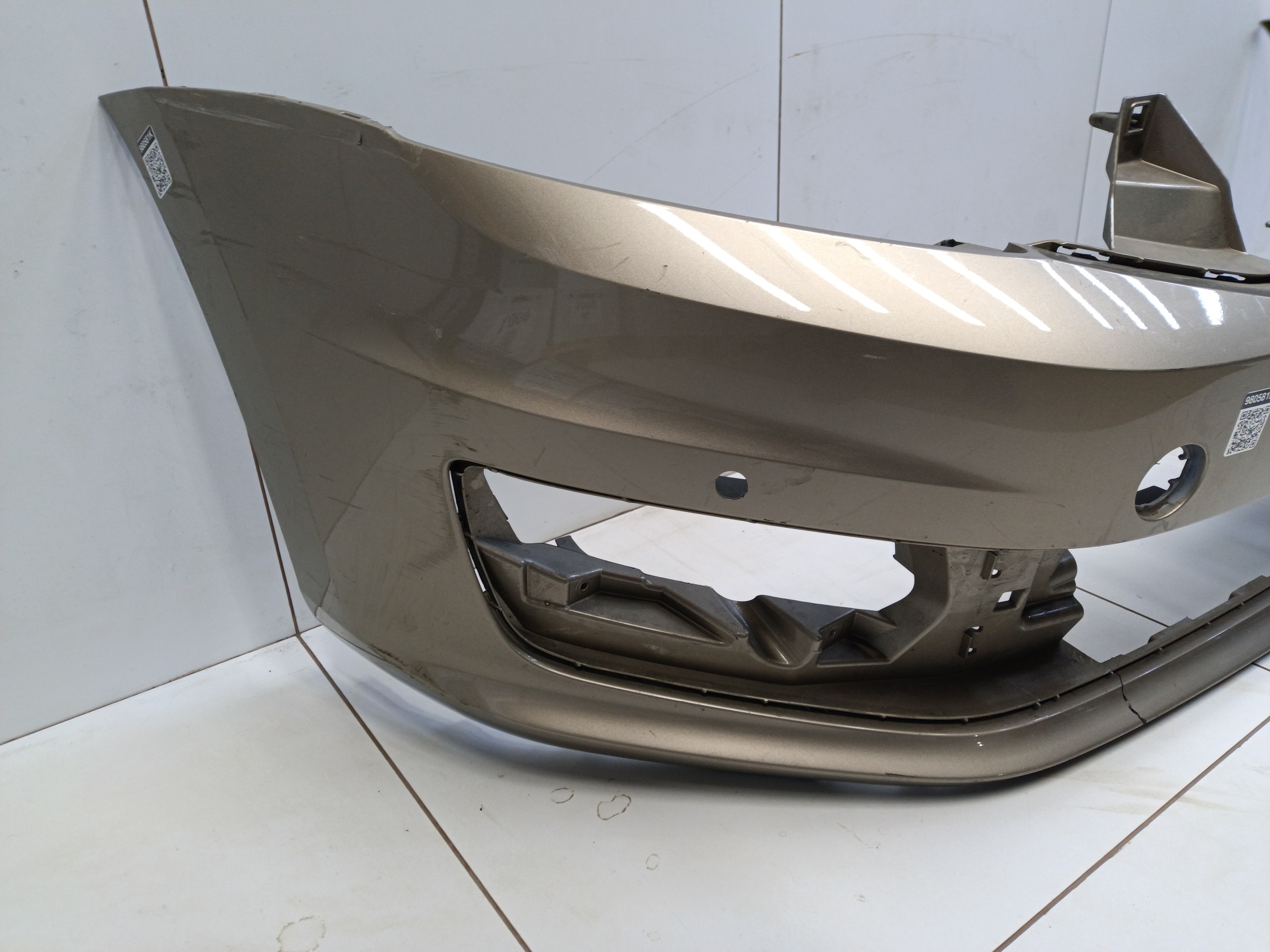 Бампер передний Volkswagen Polo 5 Sedan Restail