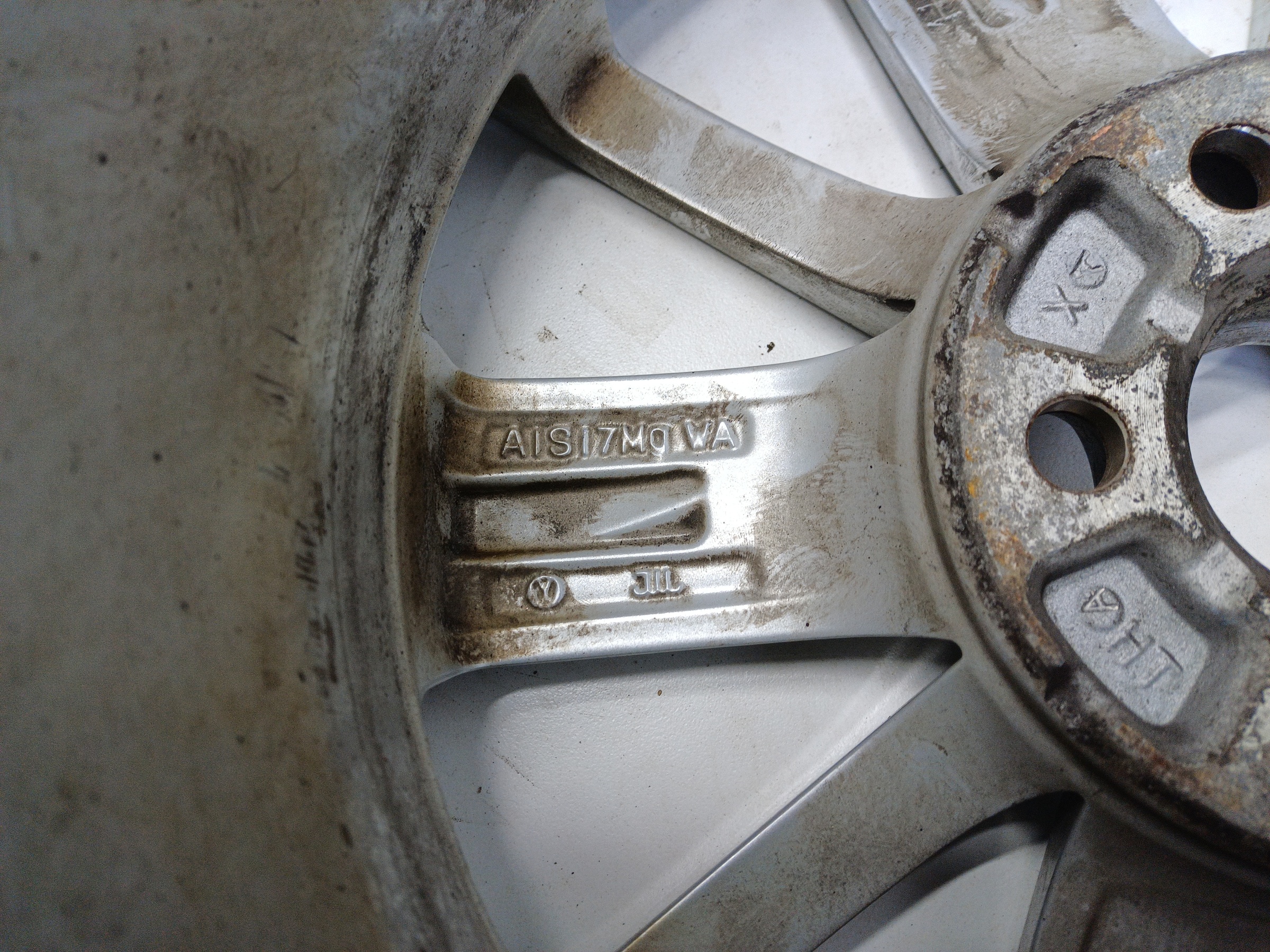 Диск колеса литой Volkswagen Polo 5 R15