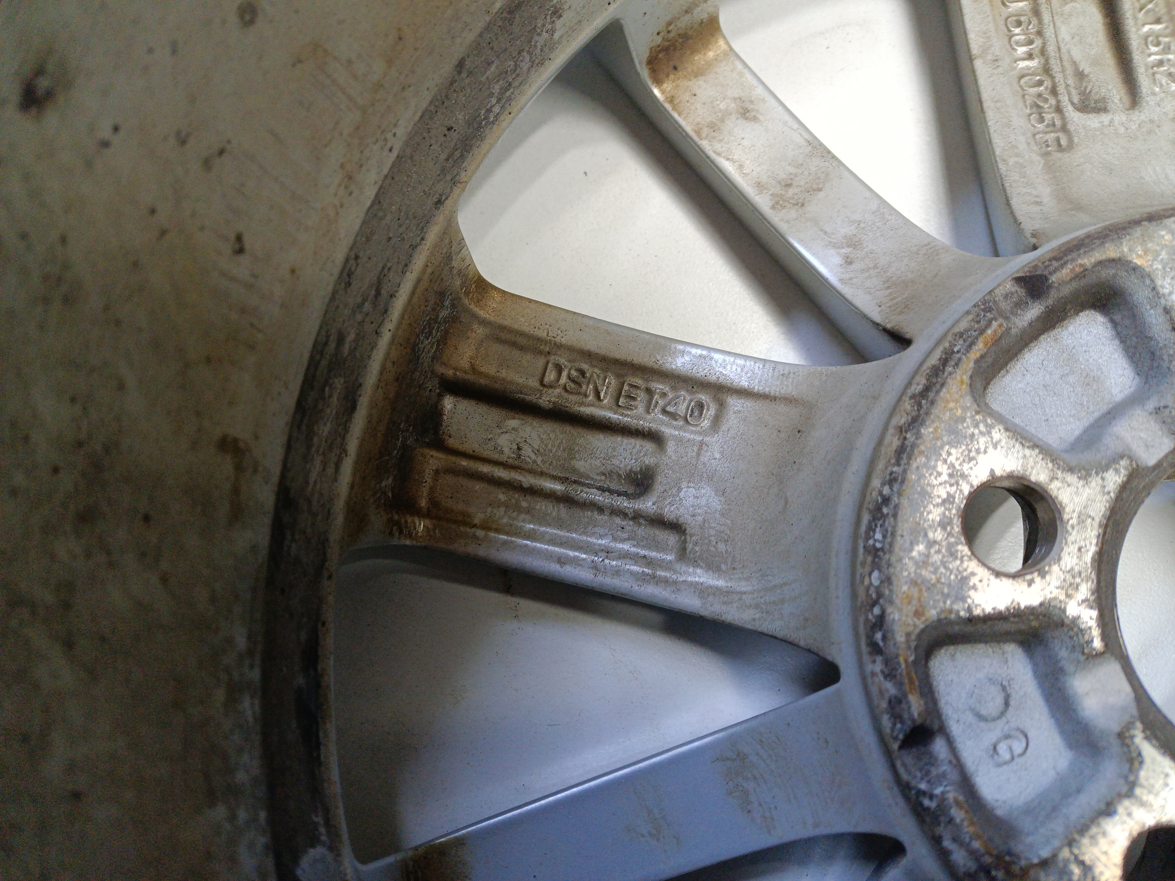 Диск колеса литой Volkswagen Polo 5 R15