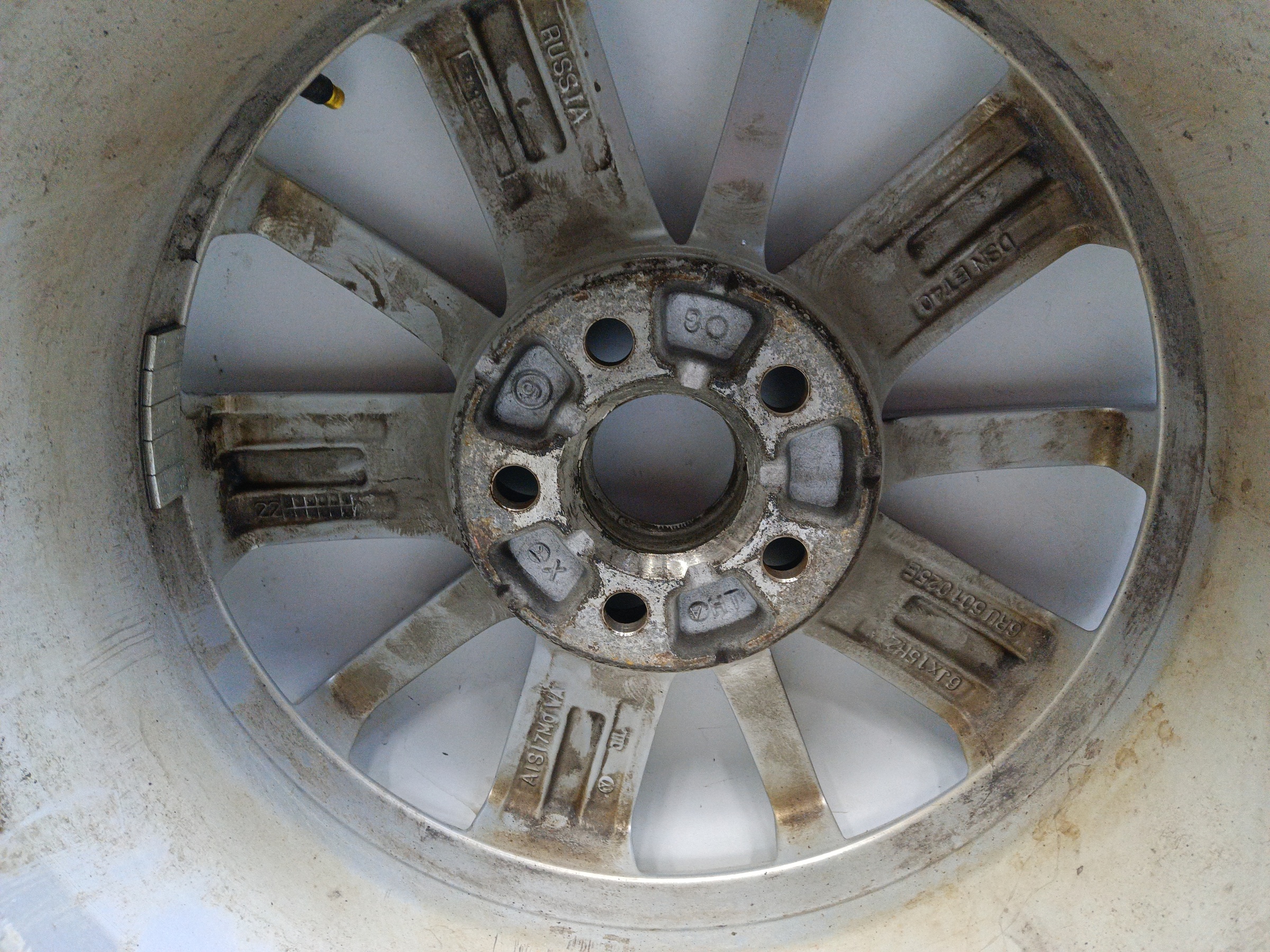 Диск колеса литой Volkswagen Polo 5 R15