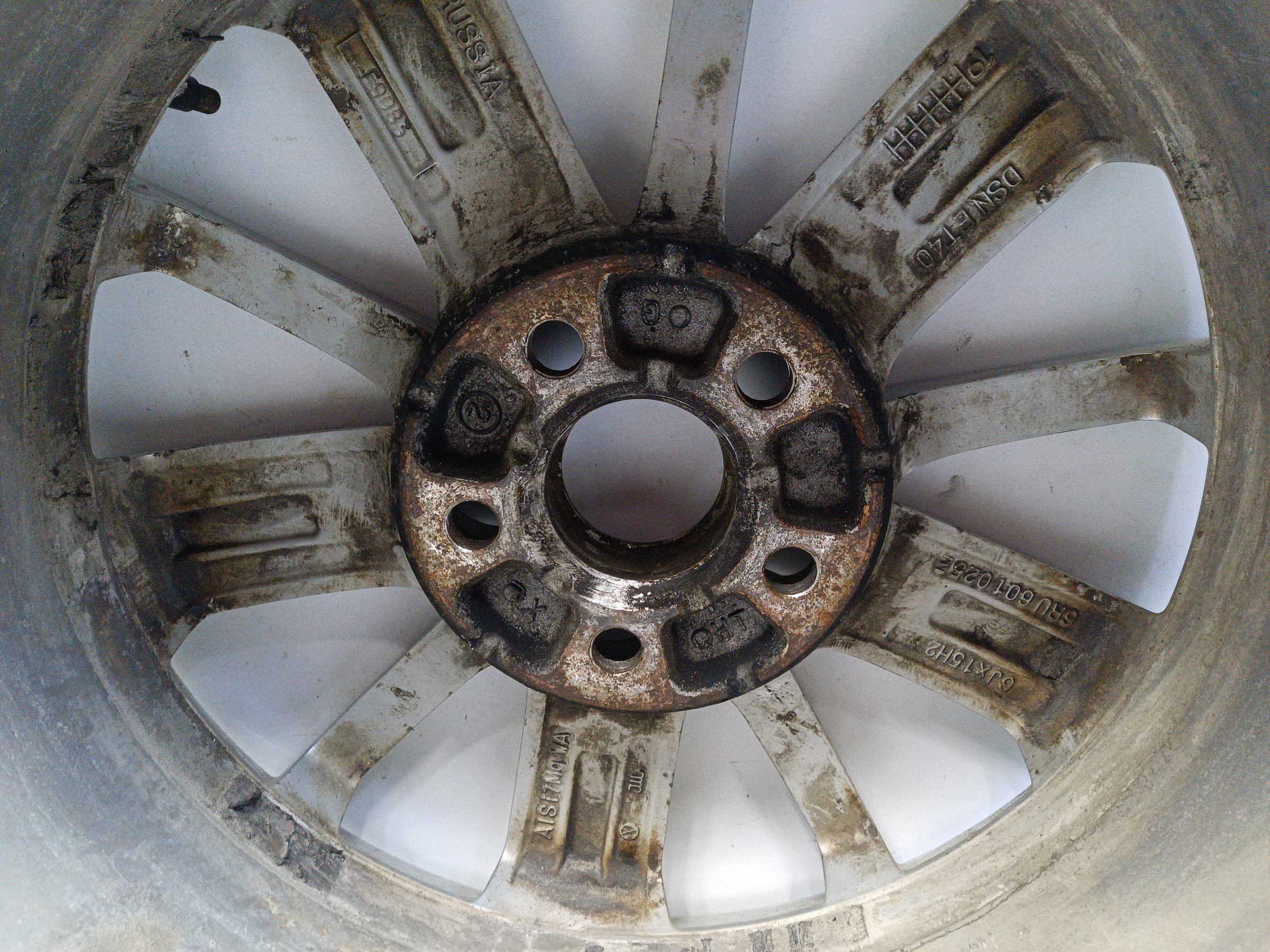 Диск колеса литой Volkswagen Polo 5 R15