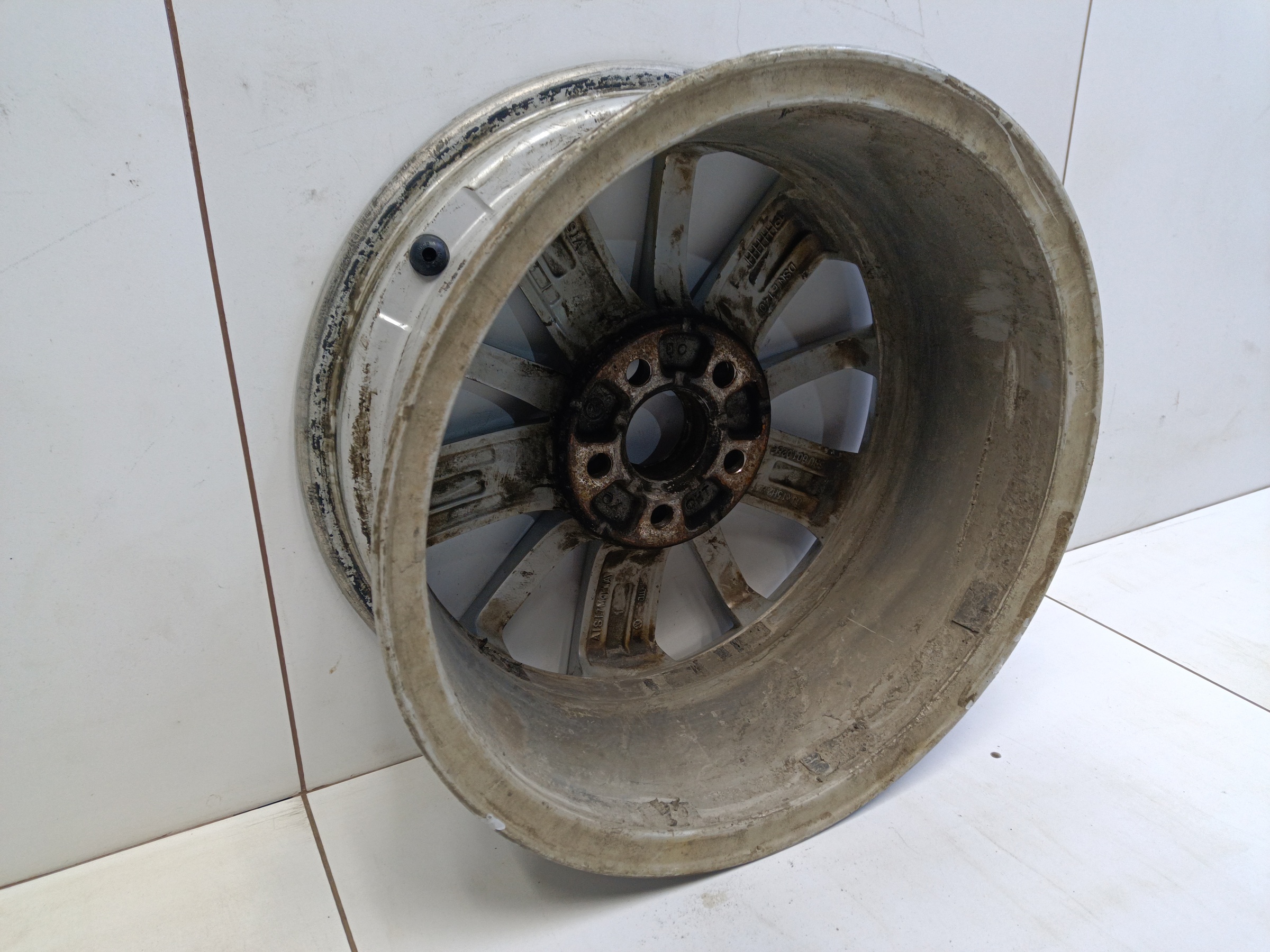 Диск колеса литой Volkswagen Polo 5 R15