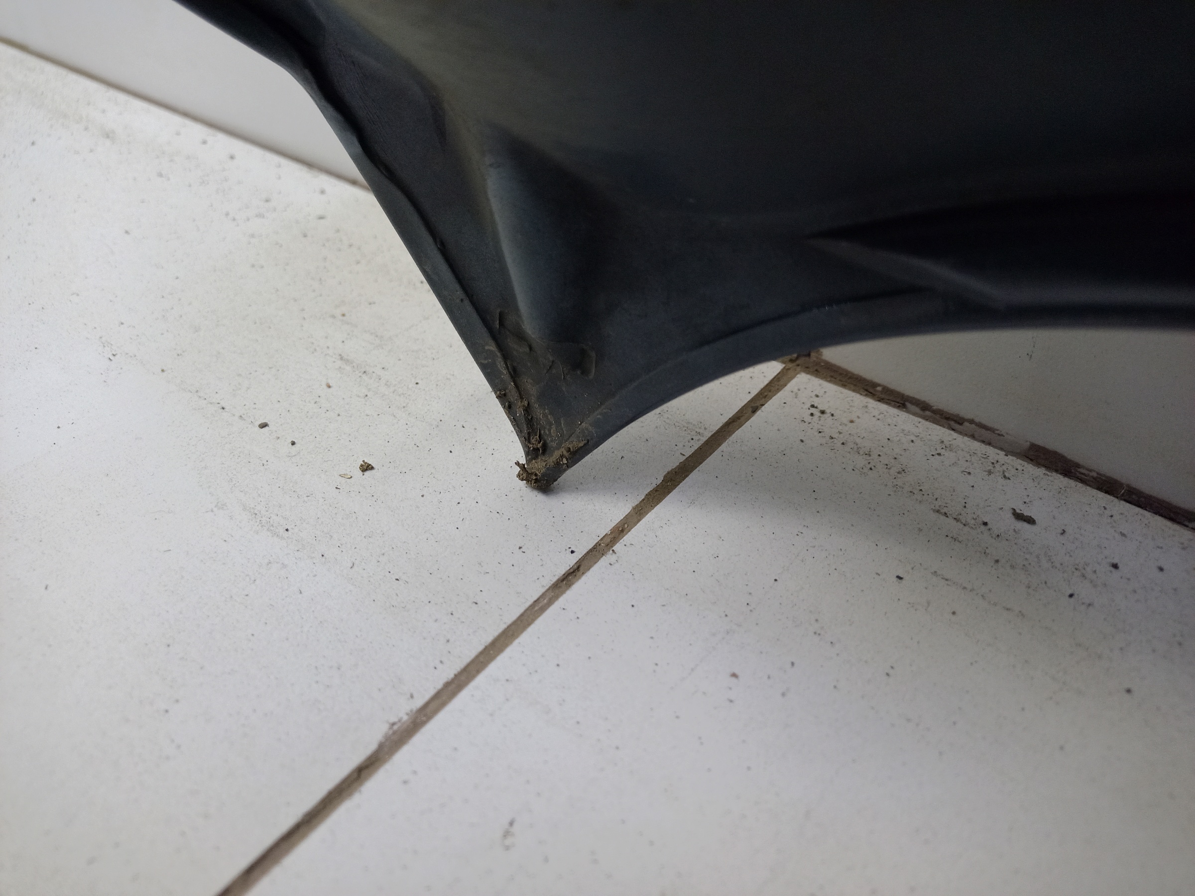 Капот Geely Tugella