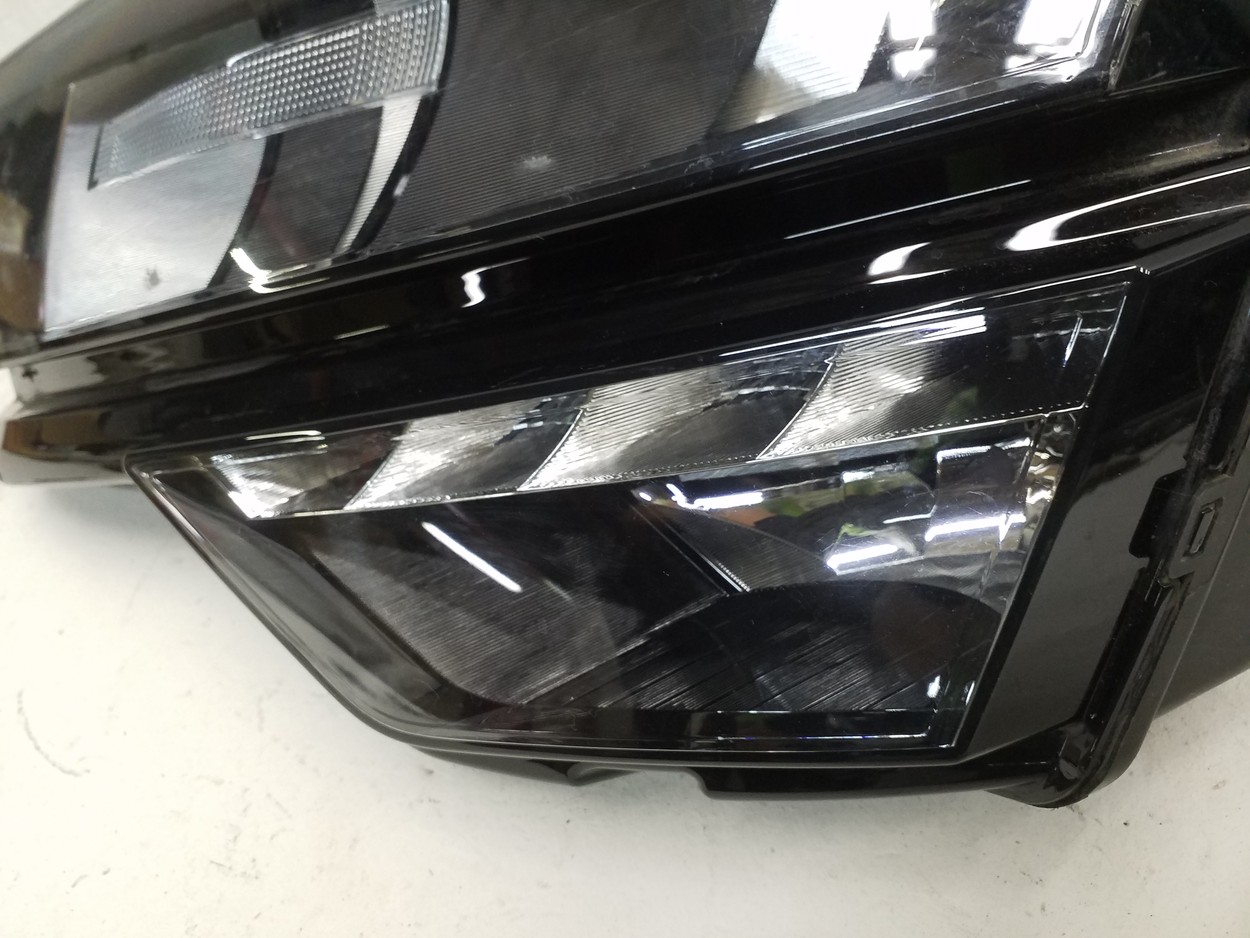 Фара передняя левая Skoda Karoq галоген