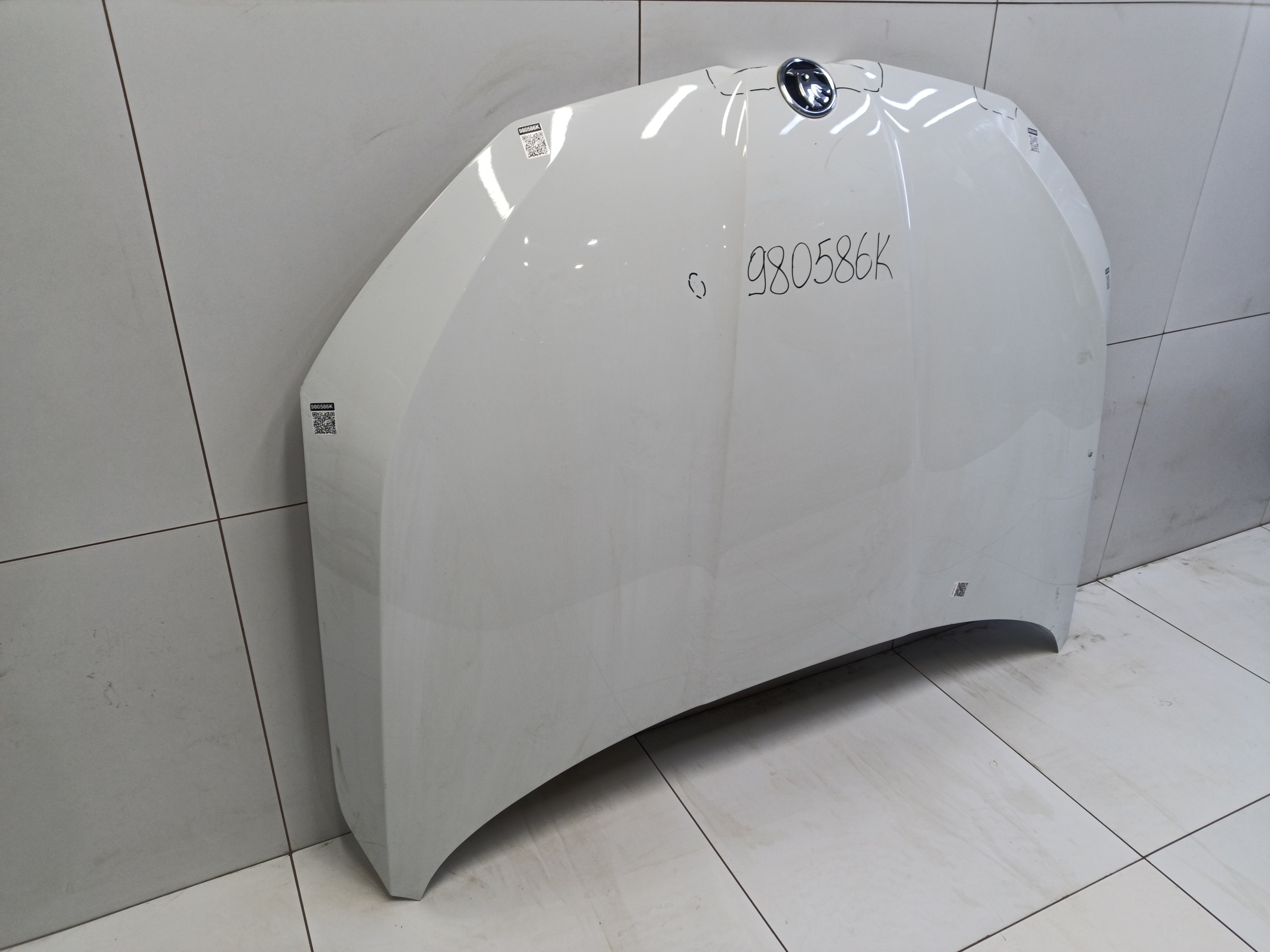 Капот Skoda Rapid 2