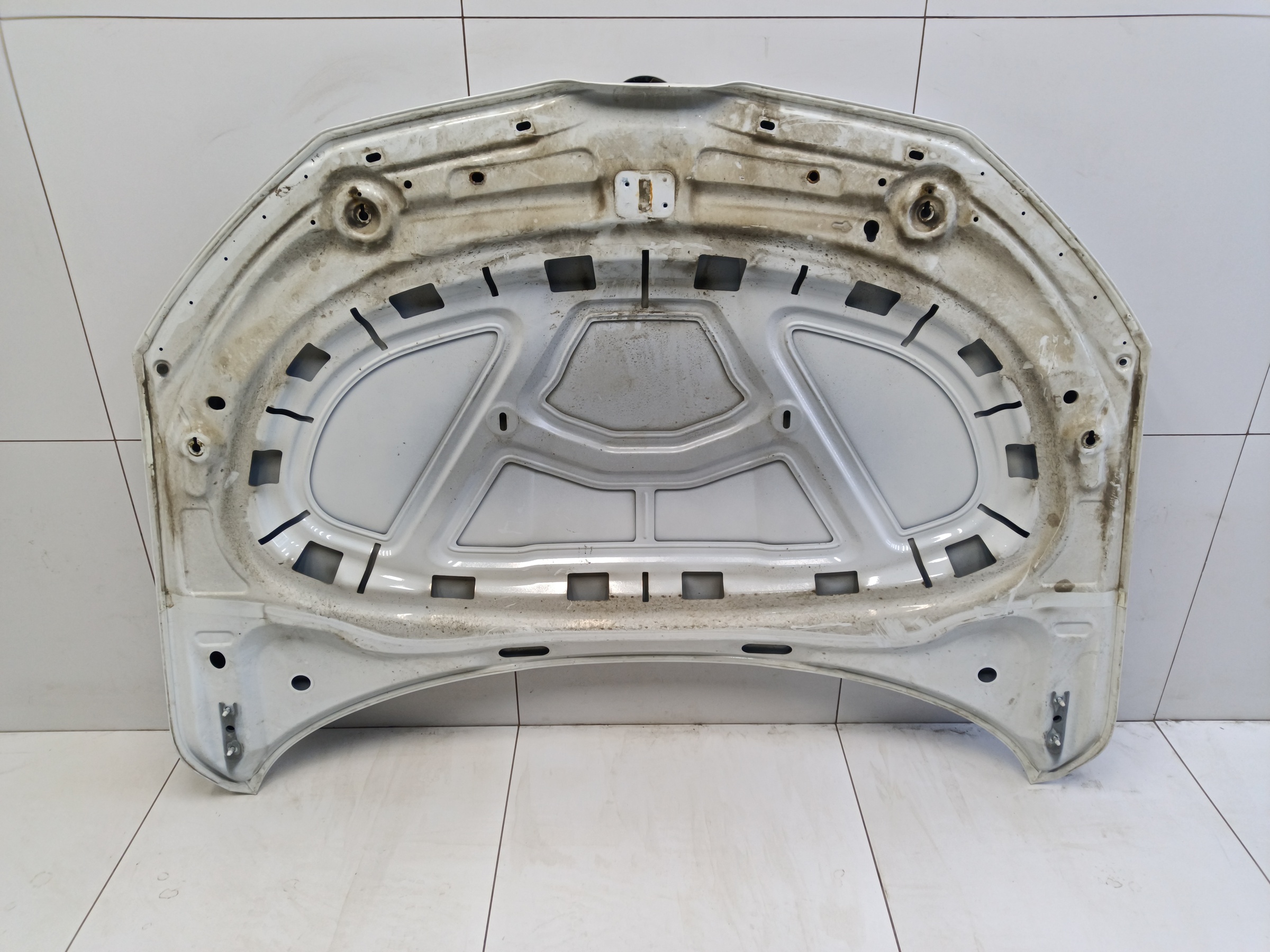 Капот Skoda Rapid 2