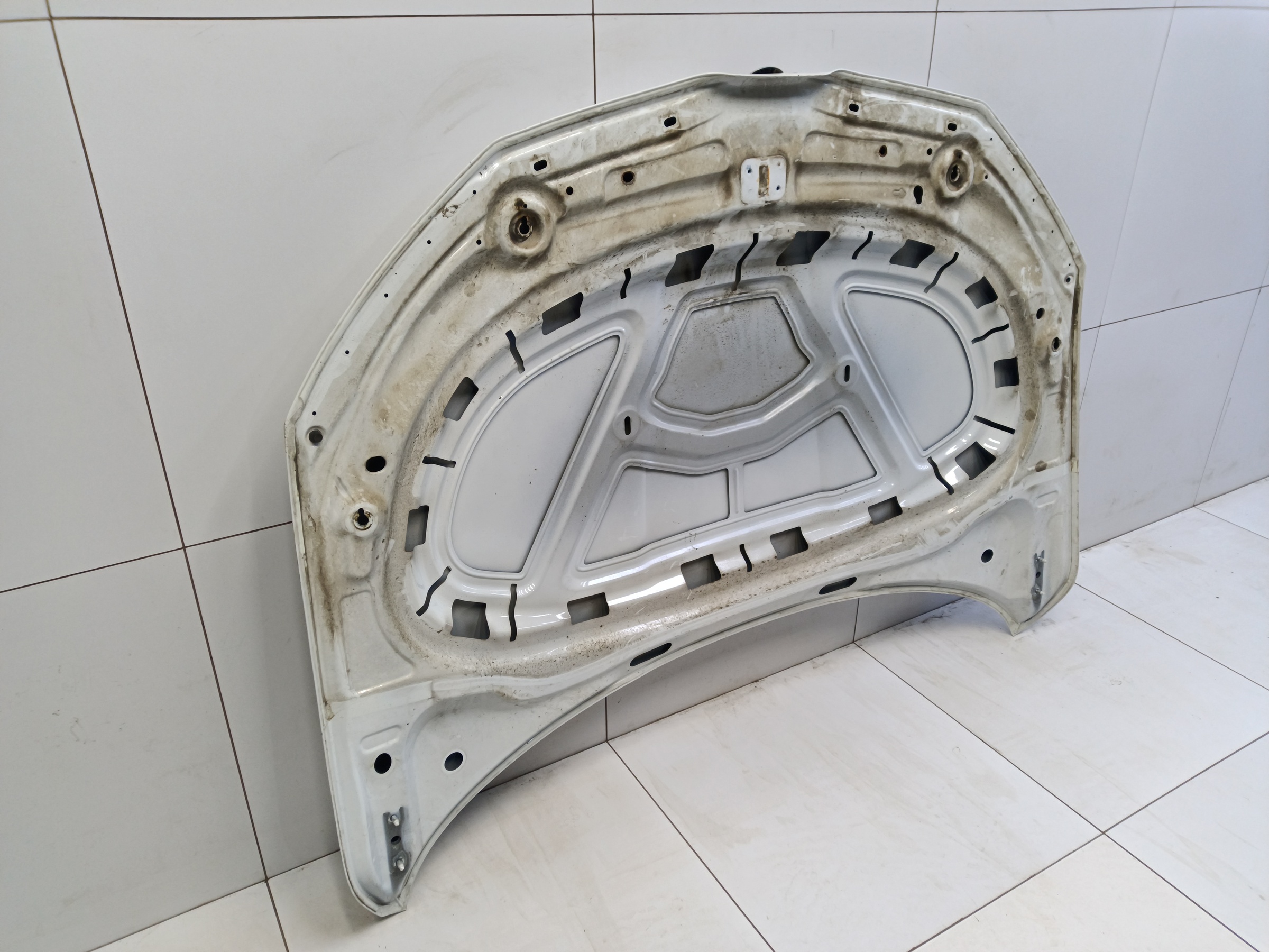 Капот Skoda Rapid 2