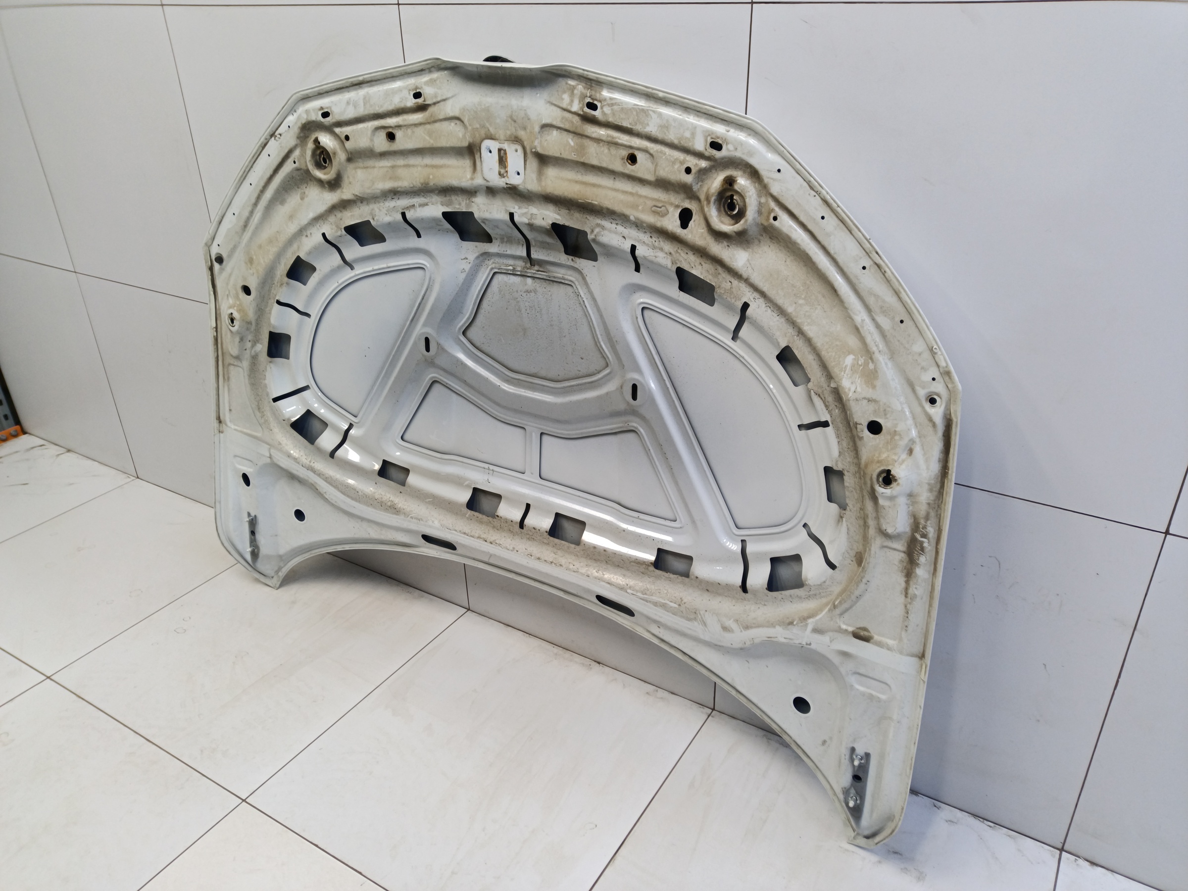 Капот Skoda Rapid 2