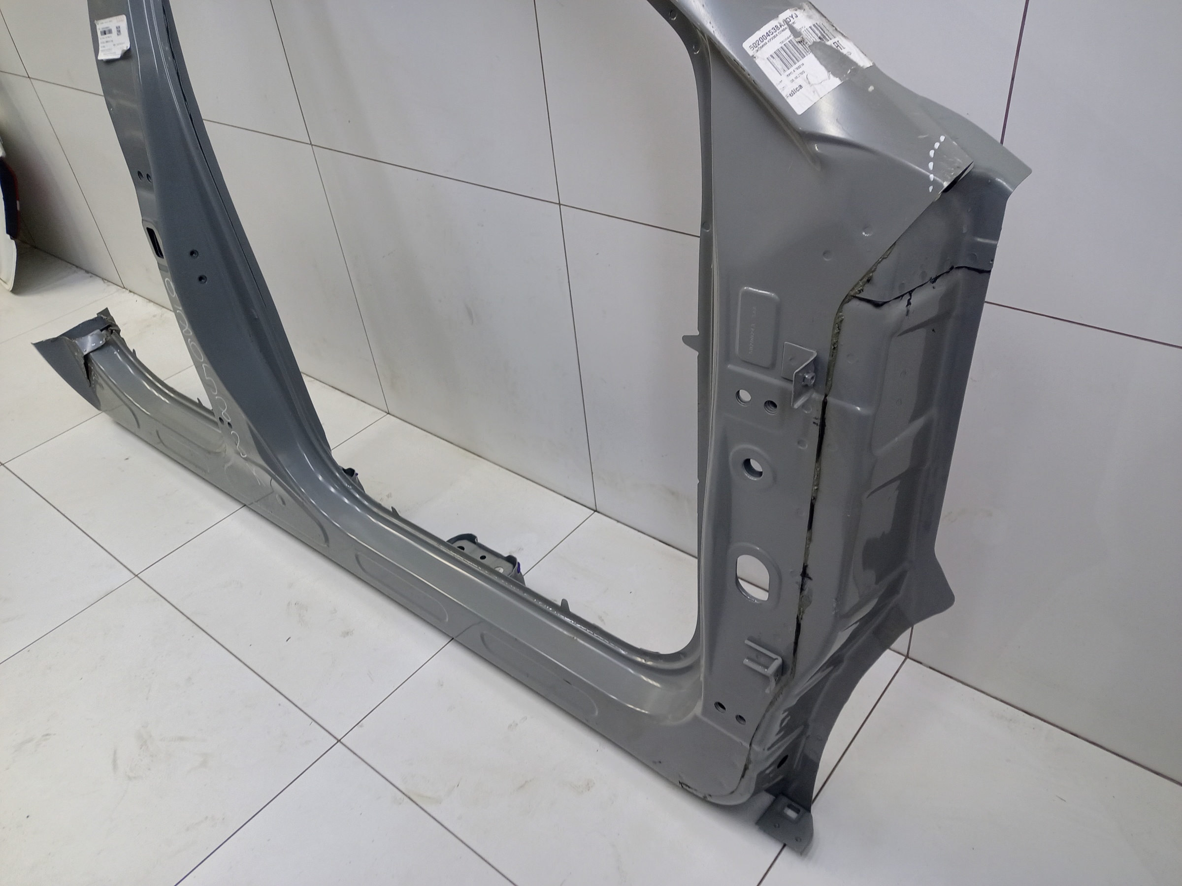 Панель кузова боковая правая Omoda C5