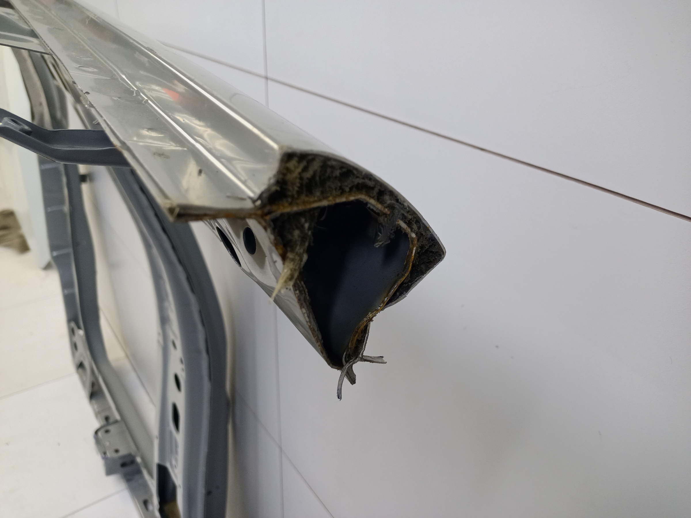 Панель кузова боковая правая Omoda C5