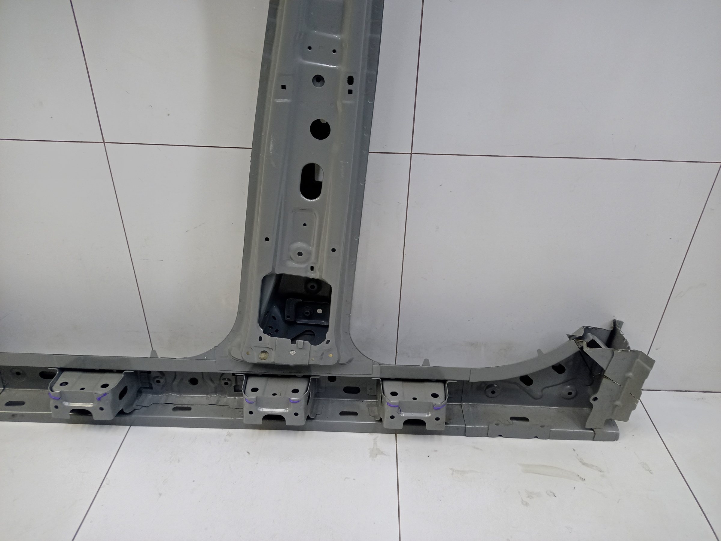 Панель кузова боковая правая Omoda C5